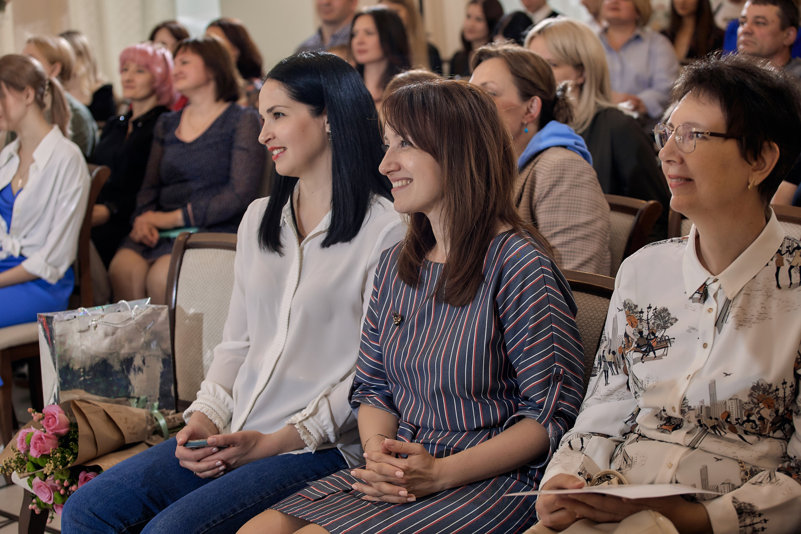 Фотограф на выпускной. Свадебный репортажный и фуд фотограф в Барнауле Гайфулин Виталий