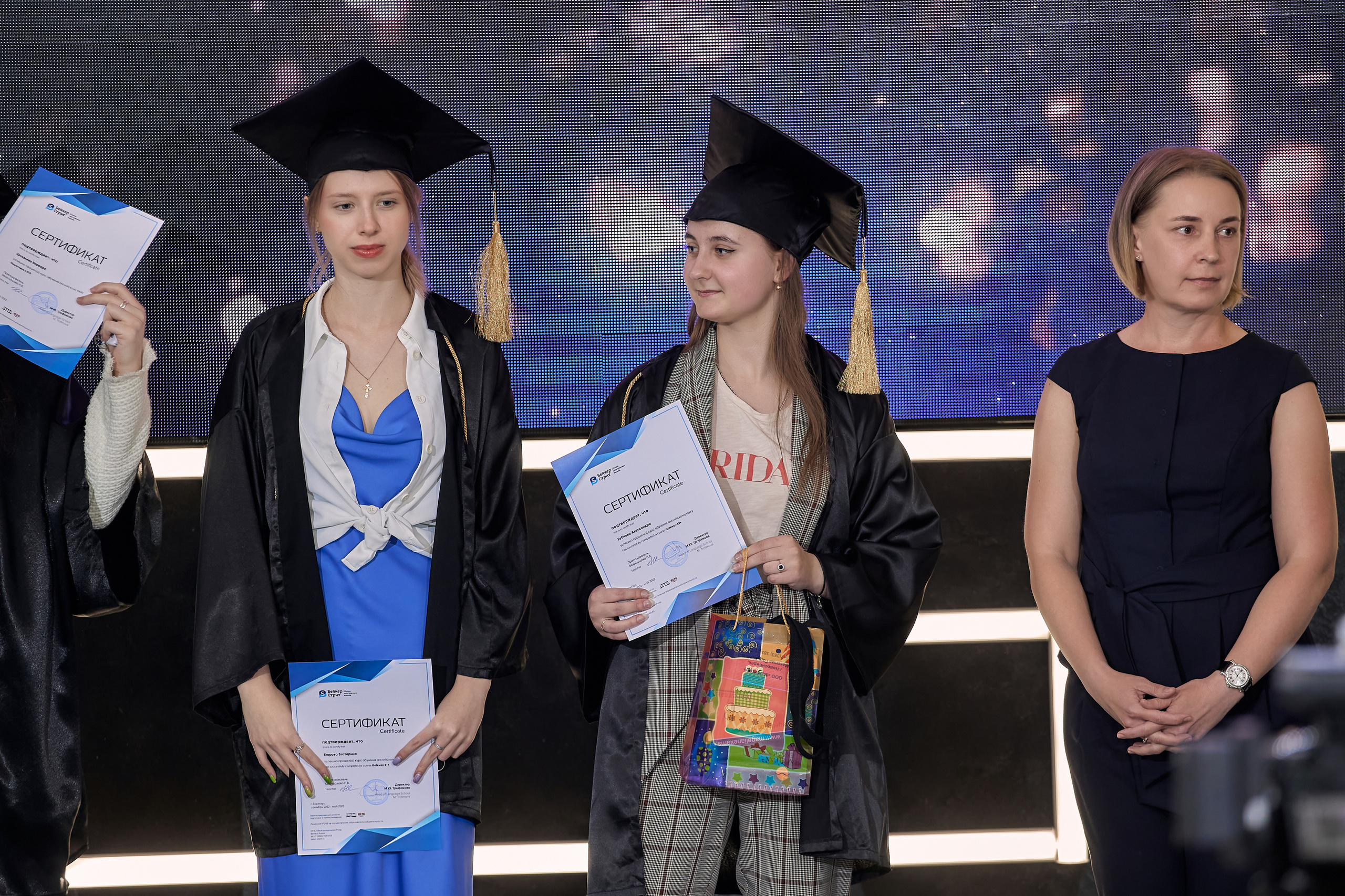 Фотограф на выпускной. Свадебный репортажный и фуд фотограф в Барнауле Гайфулин Виталий