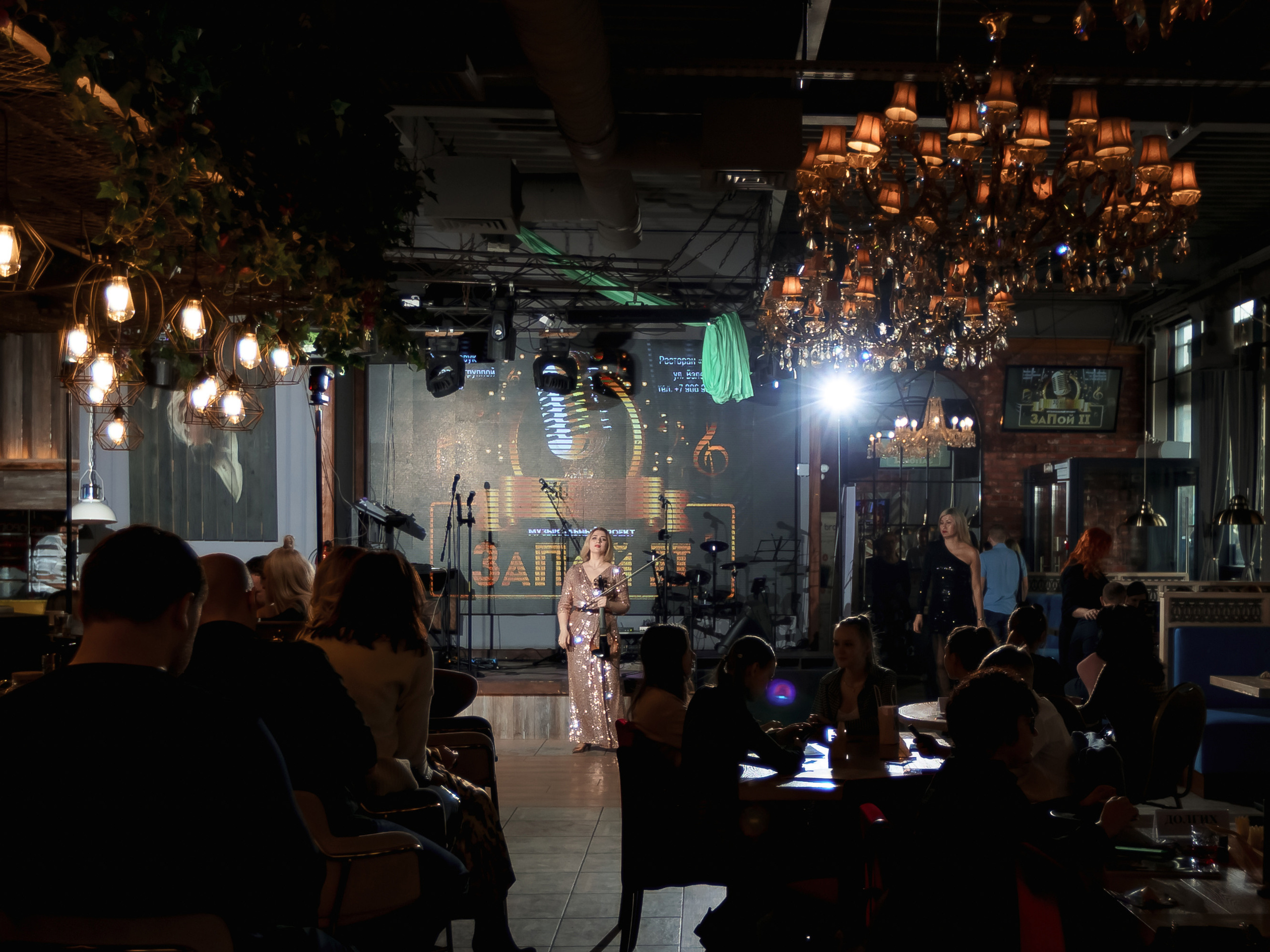 Фотограф на мероприятие. Свадебный репортажный и фуд фотограф в Барнауле Гайфулин Виталий