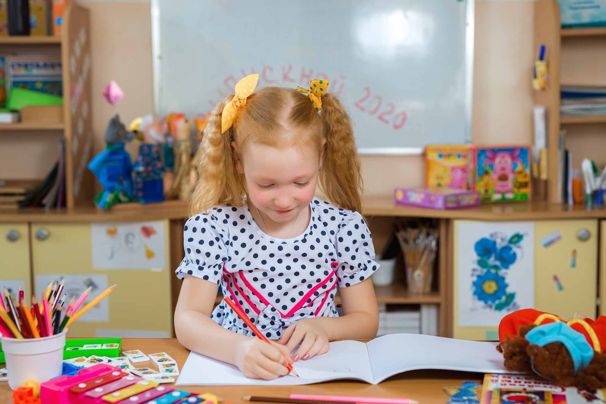 Фотограф на выпускной садик, школа, 1 сентября. Свадебный репортажный и фуд фотограф в Барнауле Гайфулин Виталий