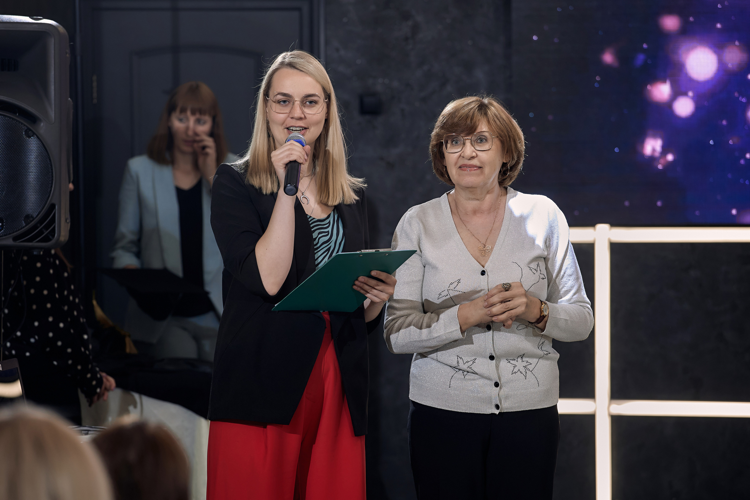 Фотограф на выпускной. Свадебный репортажный и фуд фотограф в Барнауле Гайфулин Виталий