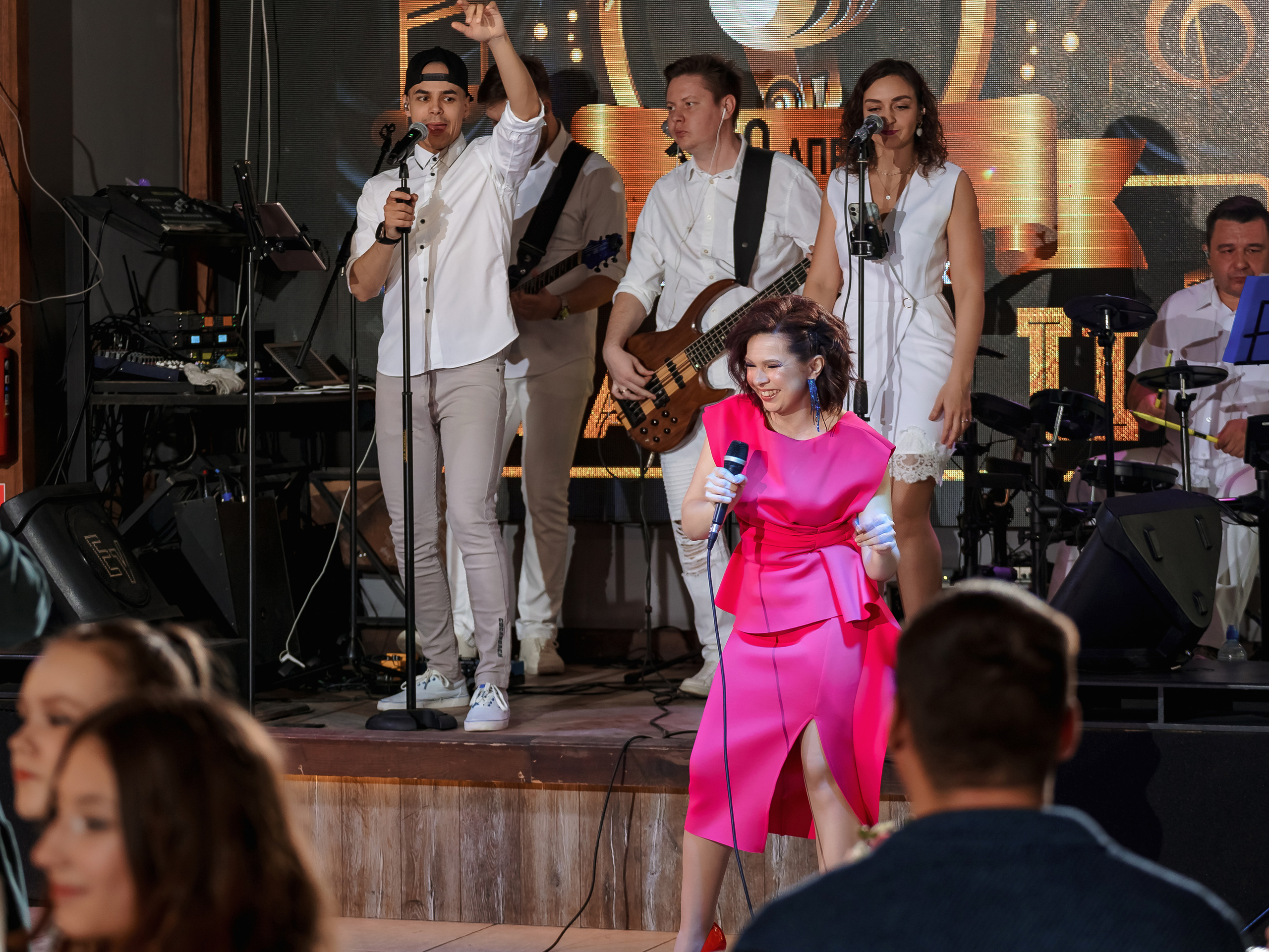 Фотограф на мероприятие. Свадебный репортажный и фуд фотограф в Барнауле Гайфулин Виталий