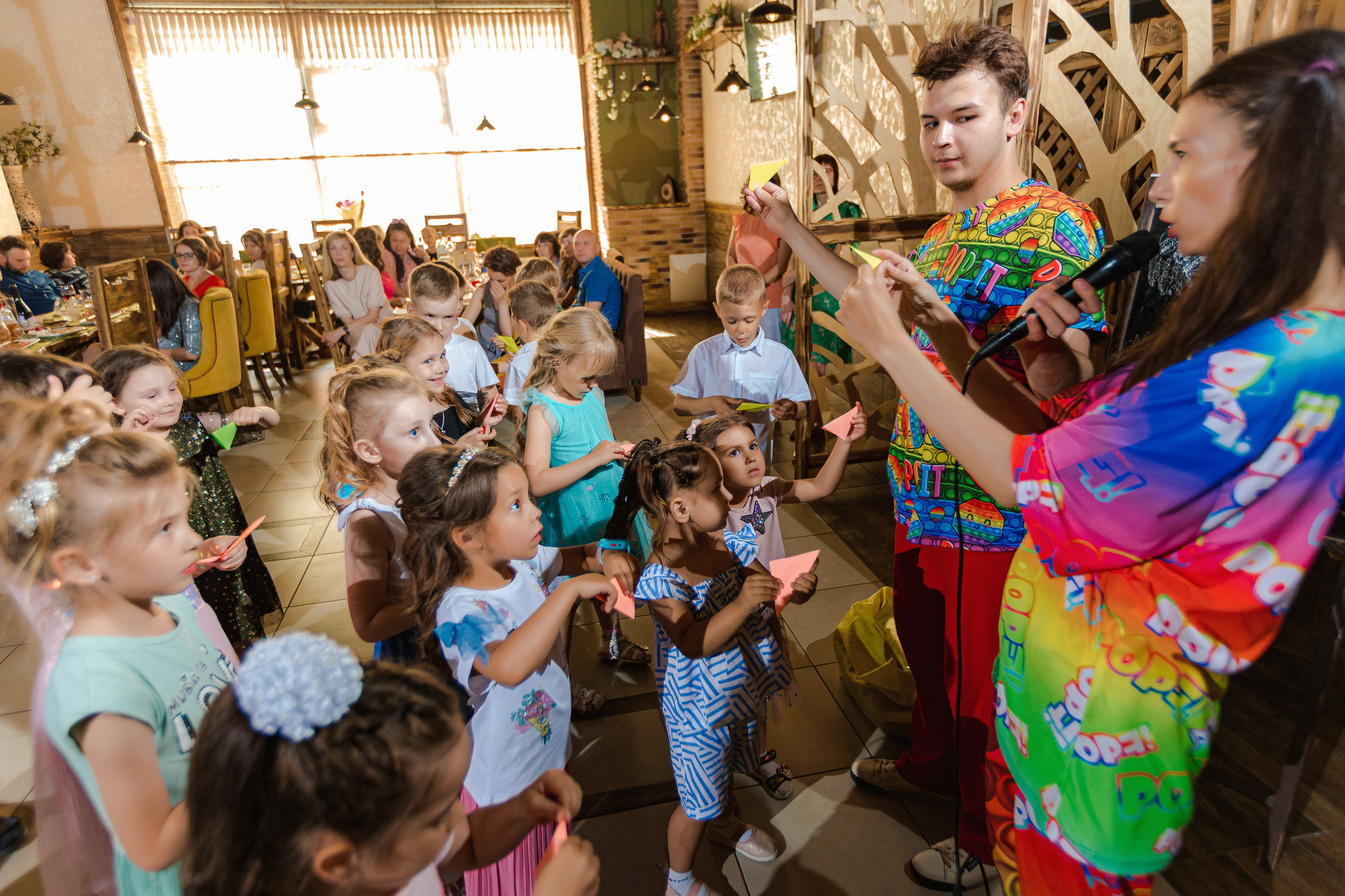 Фотограф на выпускной садик, школа, 1 сентября. Свадебный репортажный и фуд фотограф в Барнауле Гайфулин Виталий