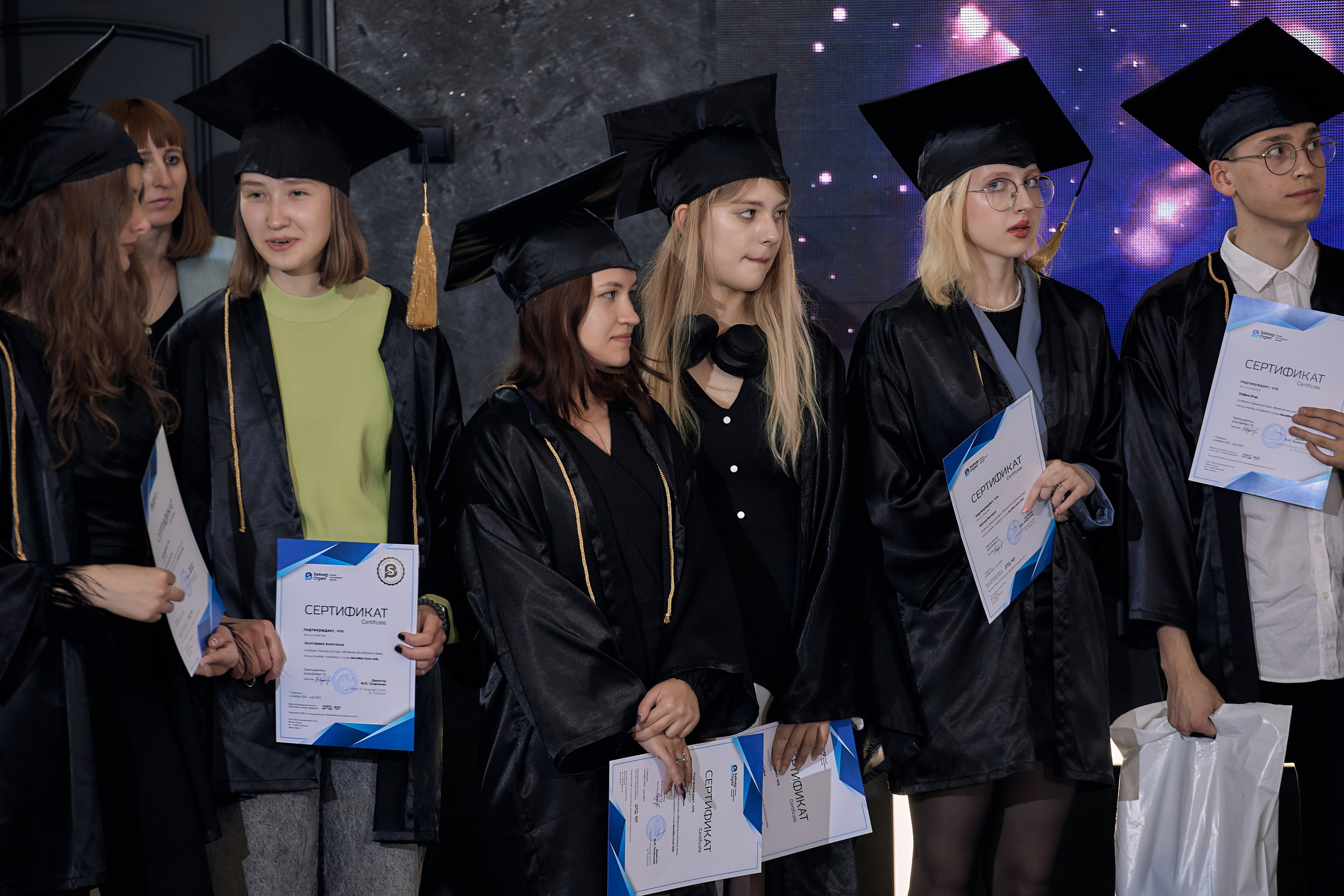 Фотограф на выпускной. Свадебный репортажный и фуд фотограф в Барнауле Гайфулин Виталий