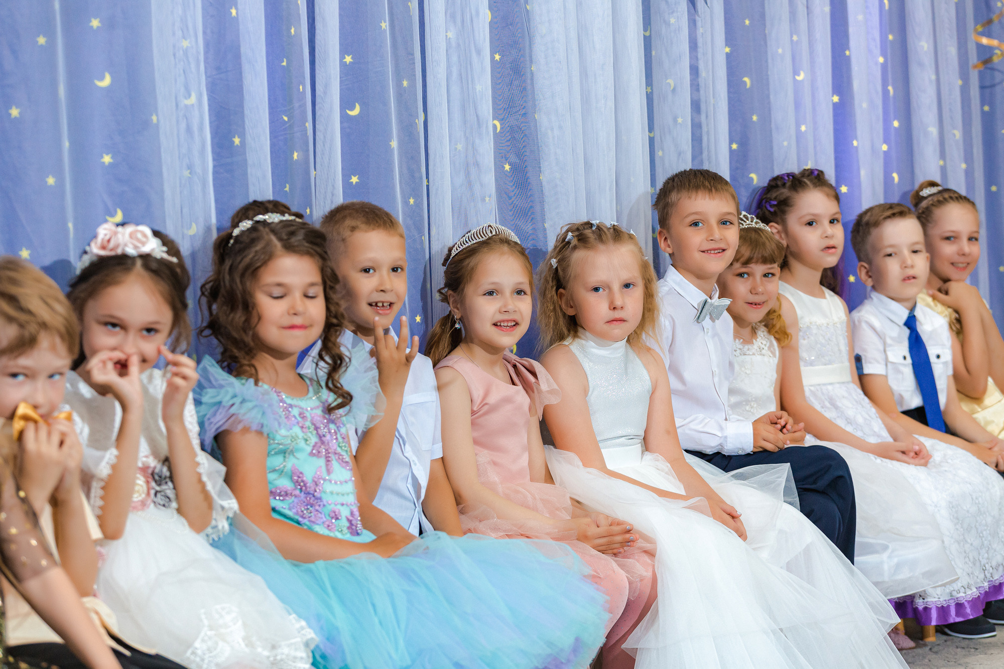 Фотограф на выпускной садик, школа, 1 сентября. Свадебный репортажный и фуд фотограф в Барнауле Гайфулин Виталий