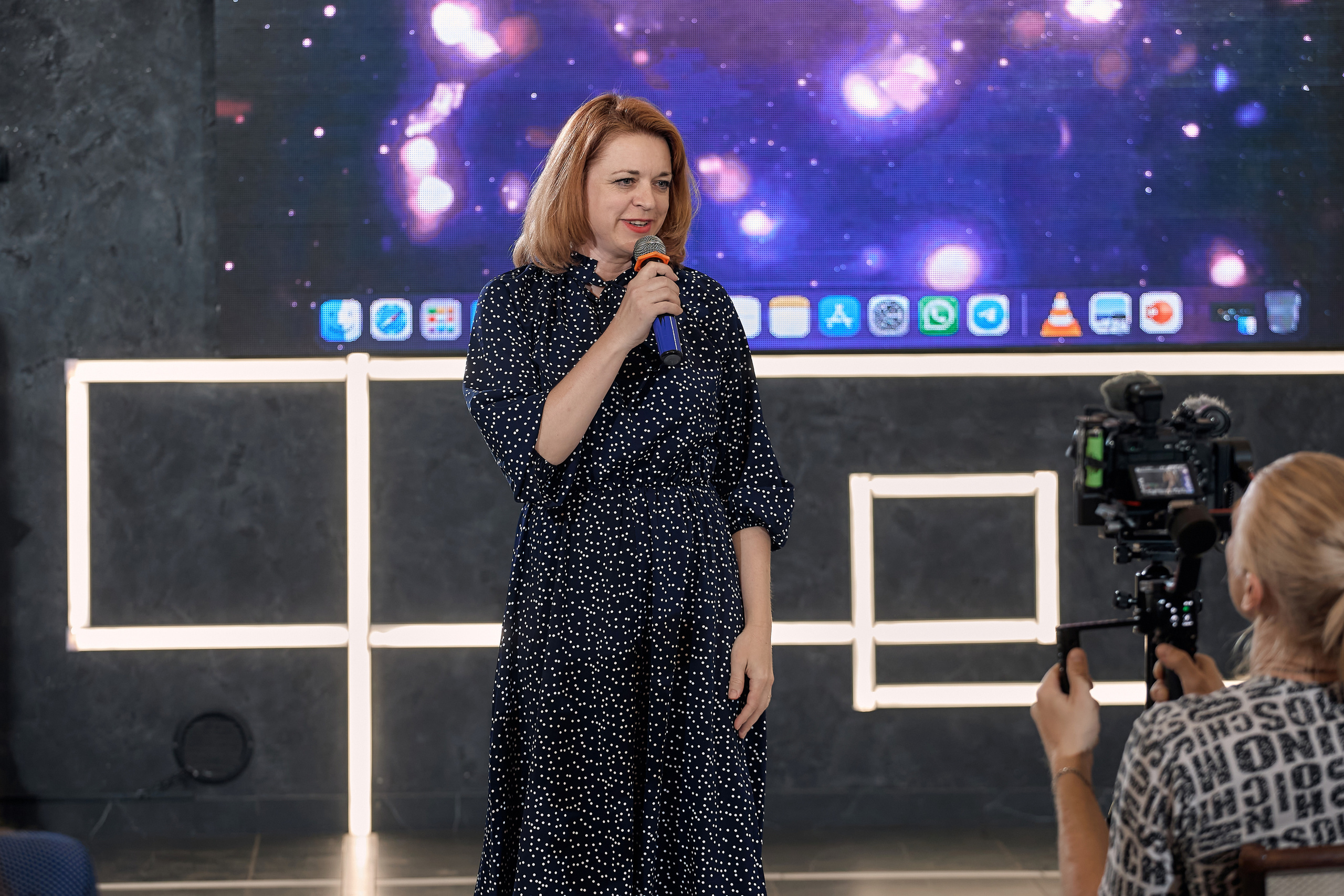 Фотограф на выпускной. Свадебный репортажный и фуд фотограф в Барнауле Гайфулин Виталий