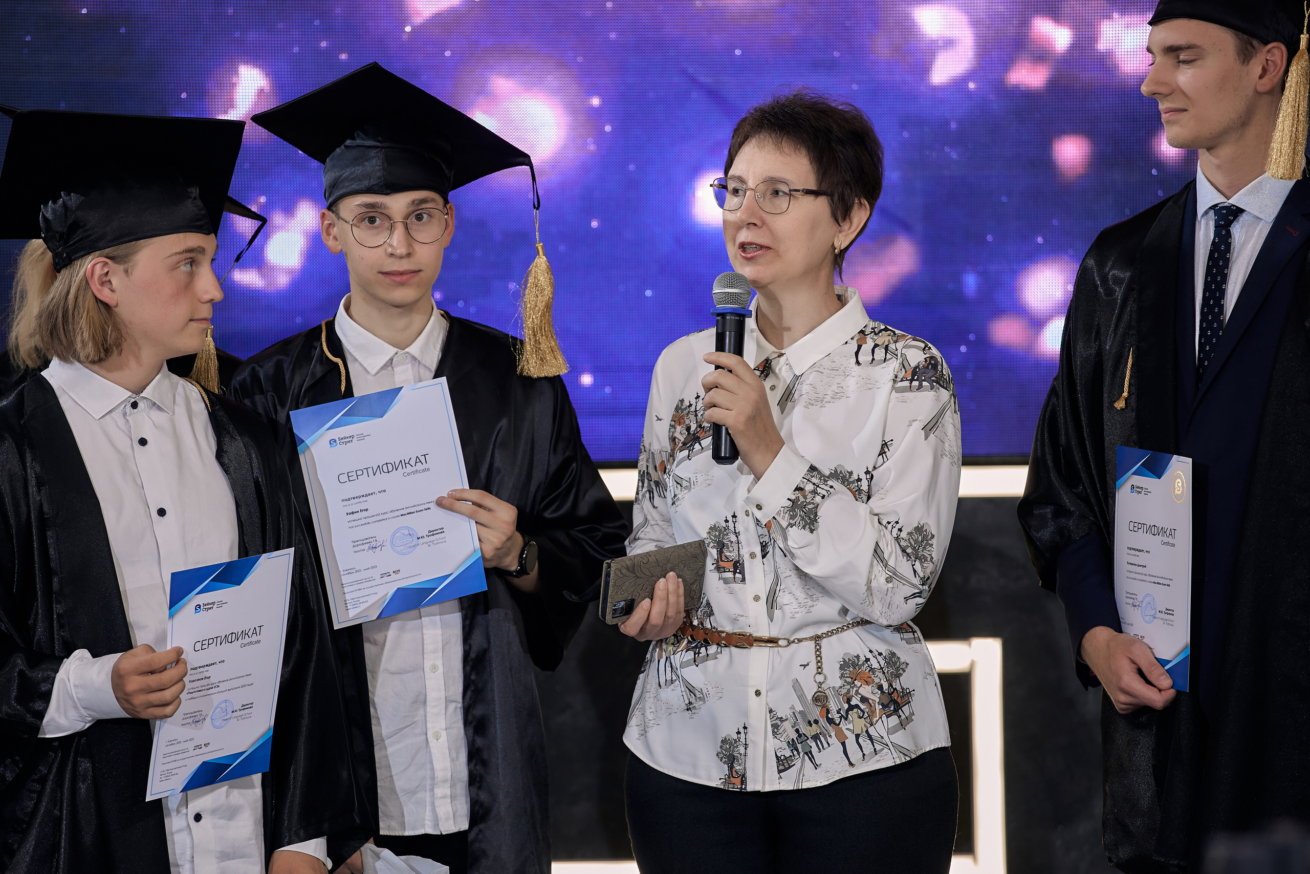 Фотограф на выпускной. Свадебный репортажный и фуд фотограф в Барнауле Гайфулин Виталий