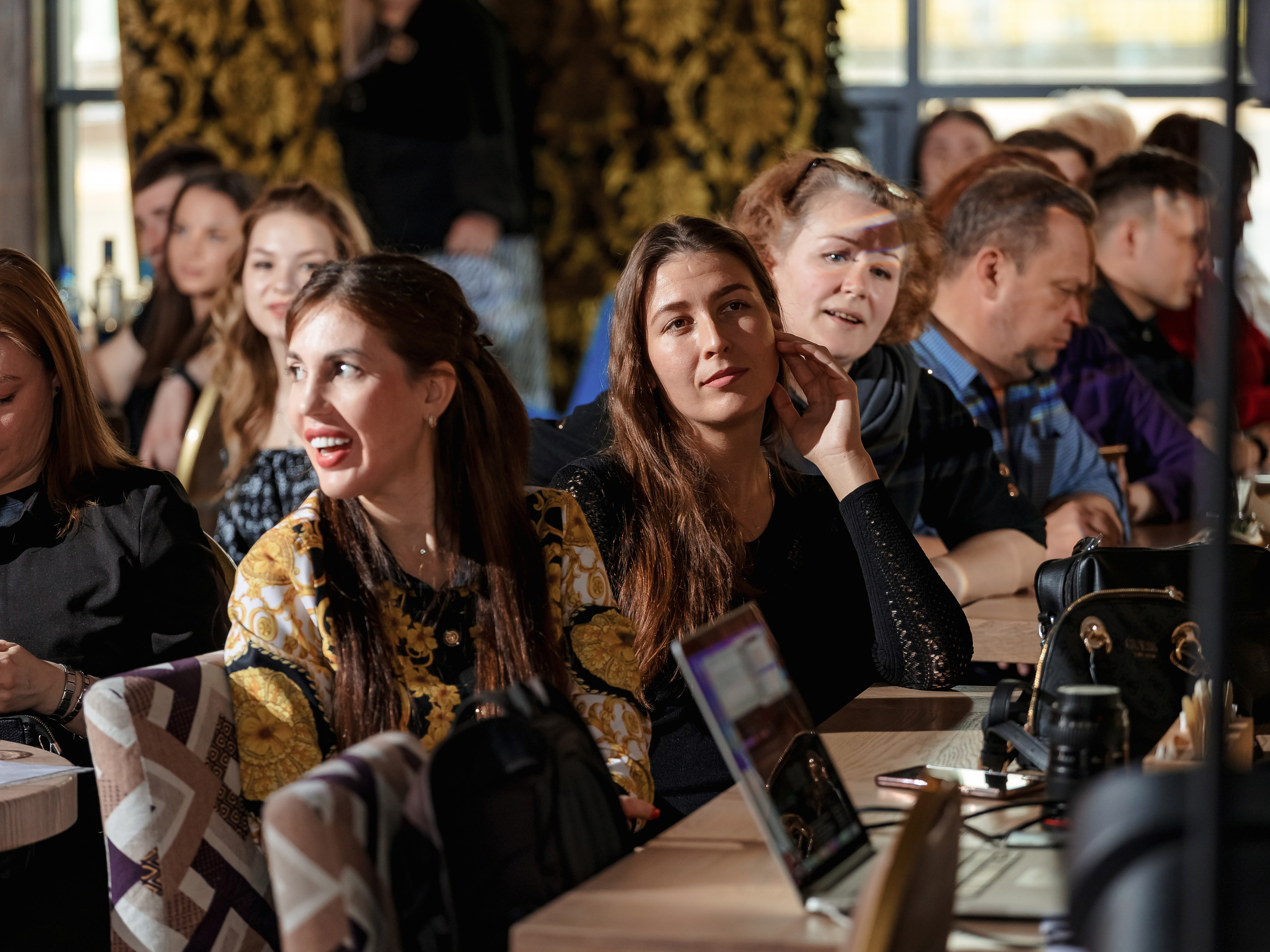 Фотограф на мероприятие. Свадебный репортажный и фуд фотограф в Барнауле Гайфулин Виталий