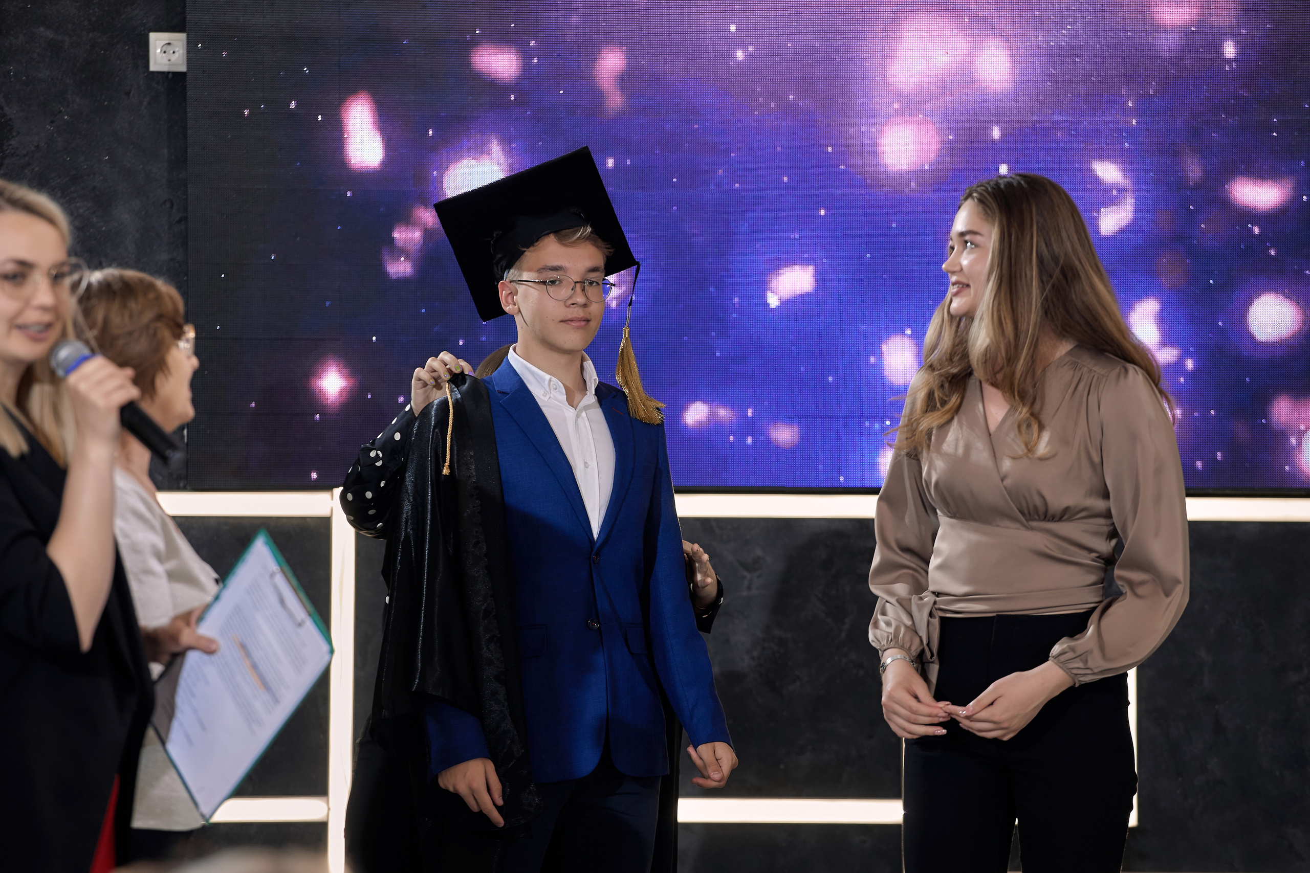 Фотограф на выпускной. Свадебный репортажный и фуд фотограф в Барнауле Гайфулин Виталий