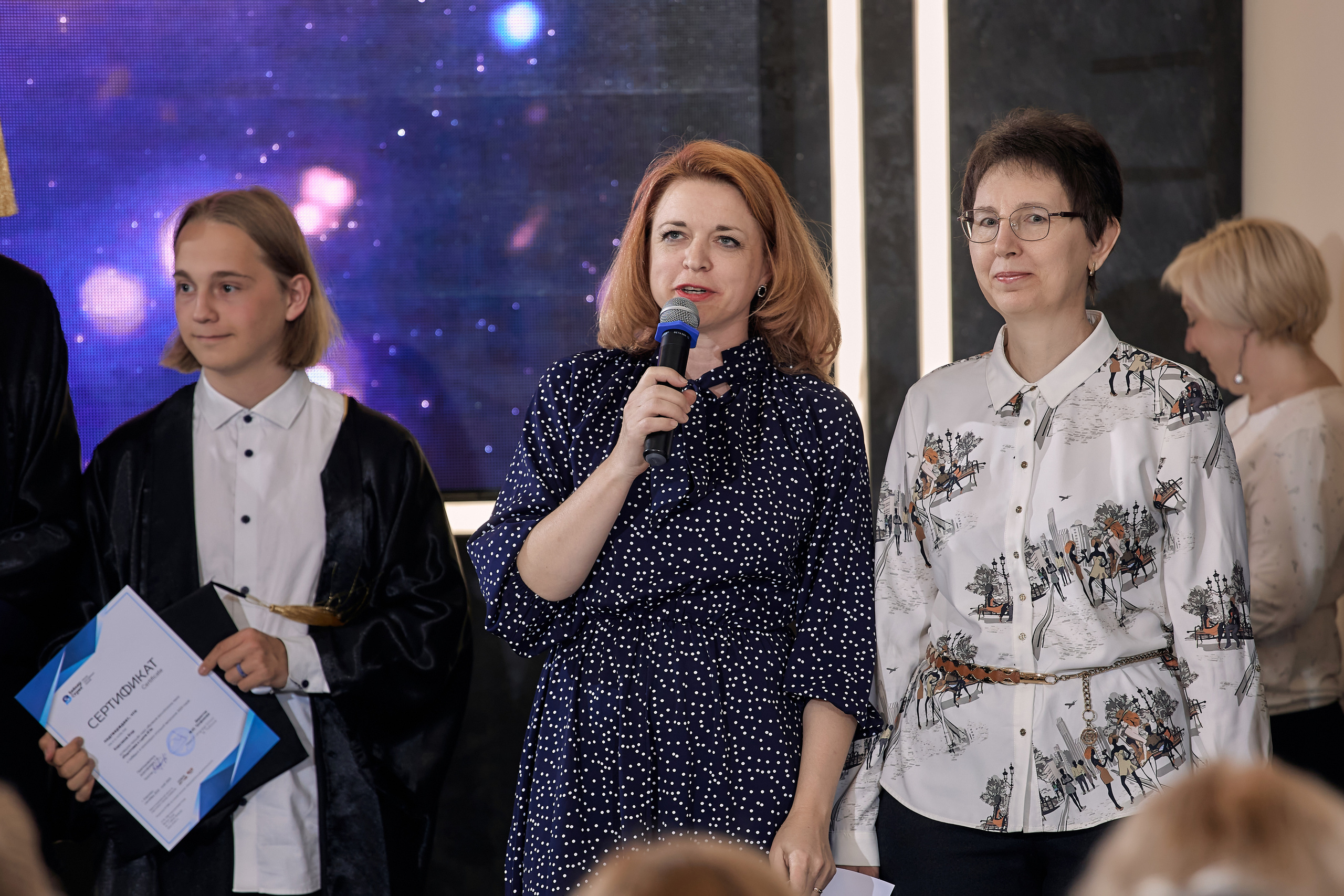 Фотограф на выпускной. Свадебный репортажный и фуд фотограф в Барнауле Гайфулин Виталий