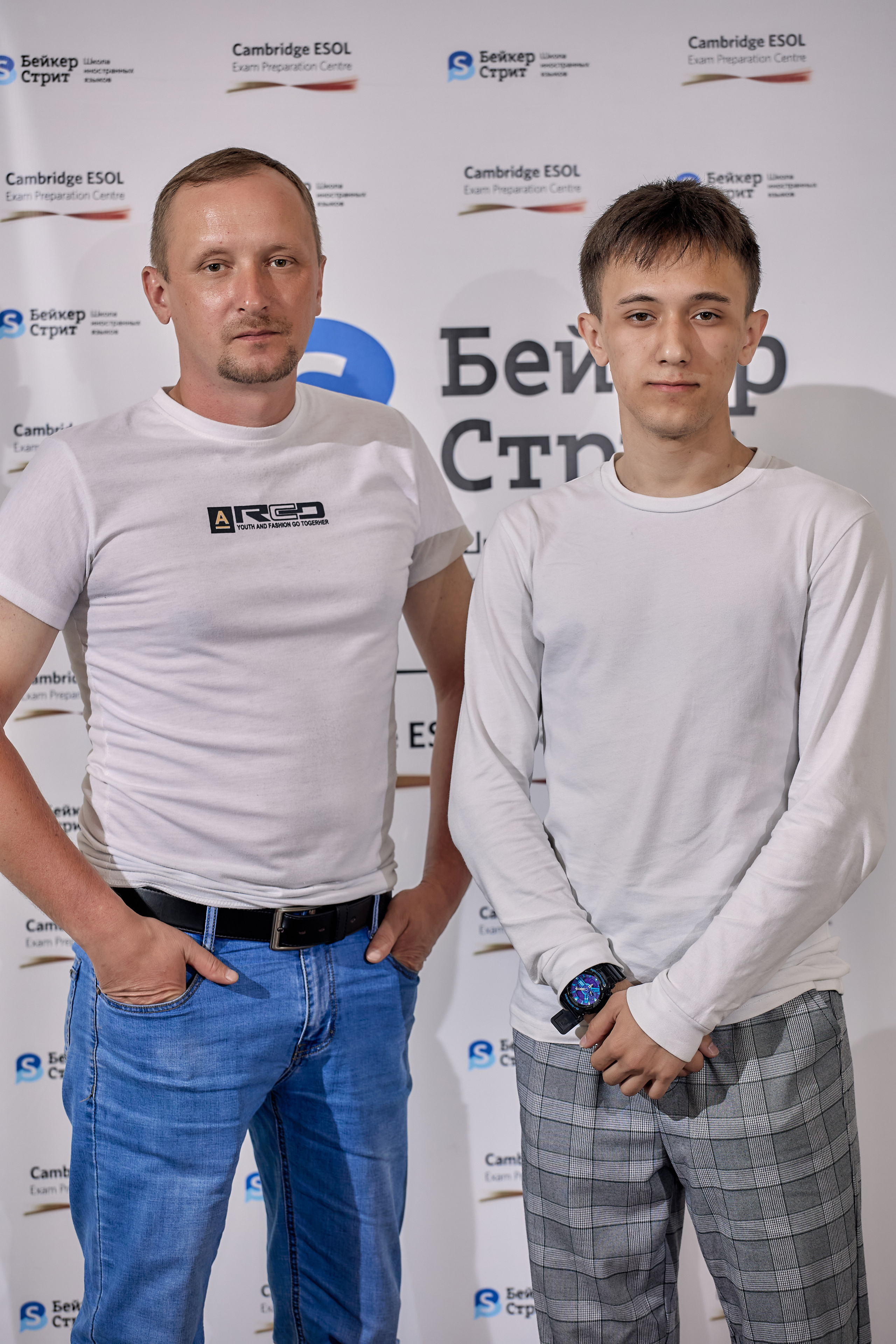 Фотограф на выпускной. Свадебный репортажный и фуд фотограф в Барнауле Гайфулин Виталий