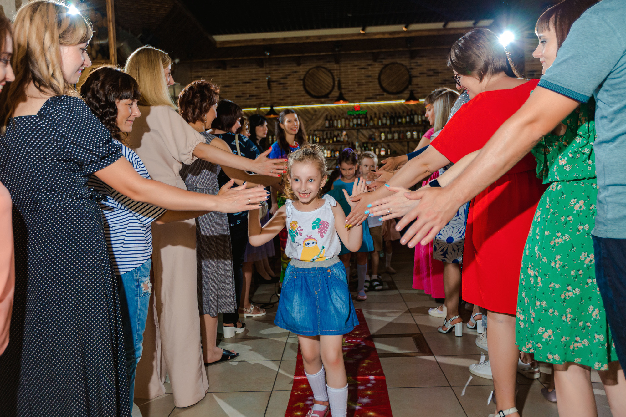 Фотограф на выпускной садик, школа, 1 сентября. Свадебный репортажный и фуд фотограф в Барнауле Гайфулин Виталий