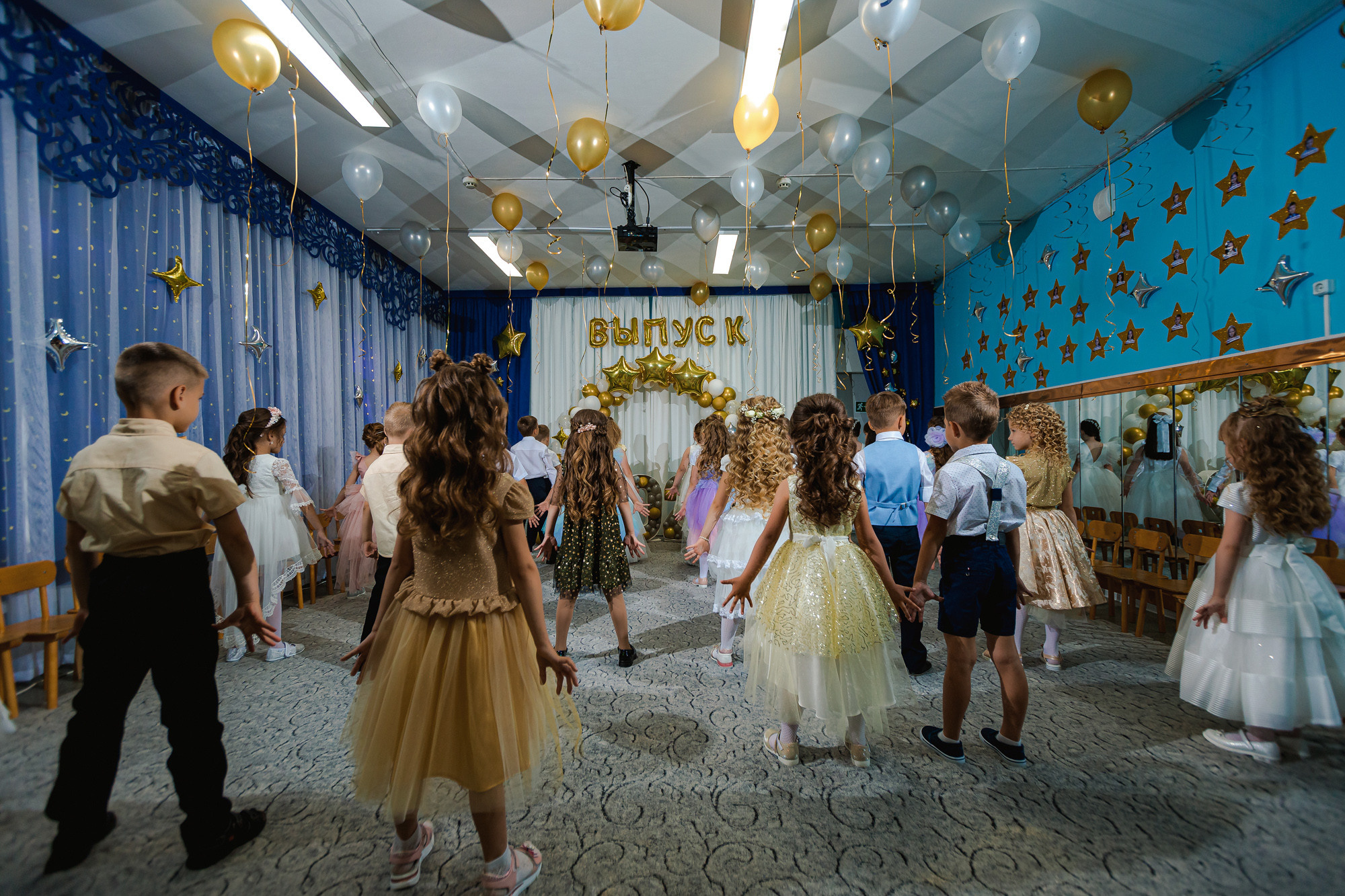 Фотограф на выпускной садик, школа, 1 сентября. Свадебный репортажный и фуд фотограф в Барнауле Гайфулин Виталий