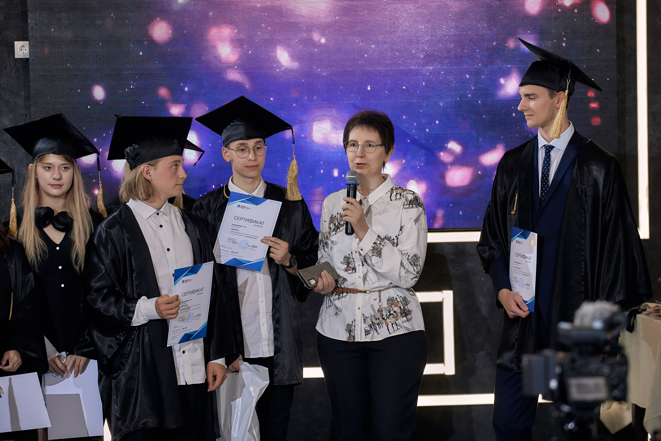 Фотограф на выпускной. Свадебный репортажный и фуд фотограф в Барнауле Гайфулин Виталий