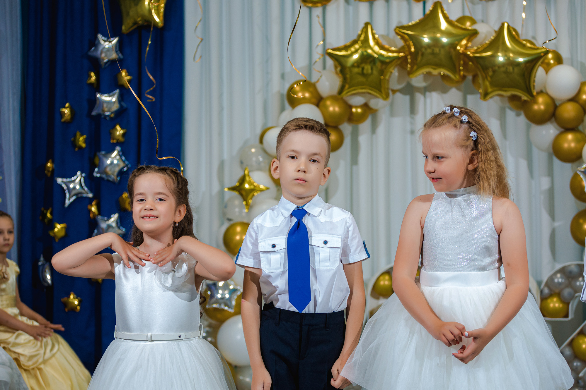 Фотограф на выпускной садик, школа, 1 сентября. Свадебный репортажный и фуд фотограф в Барнауле Гайфулин Виталий