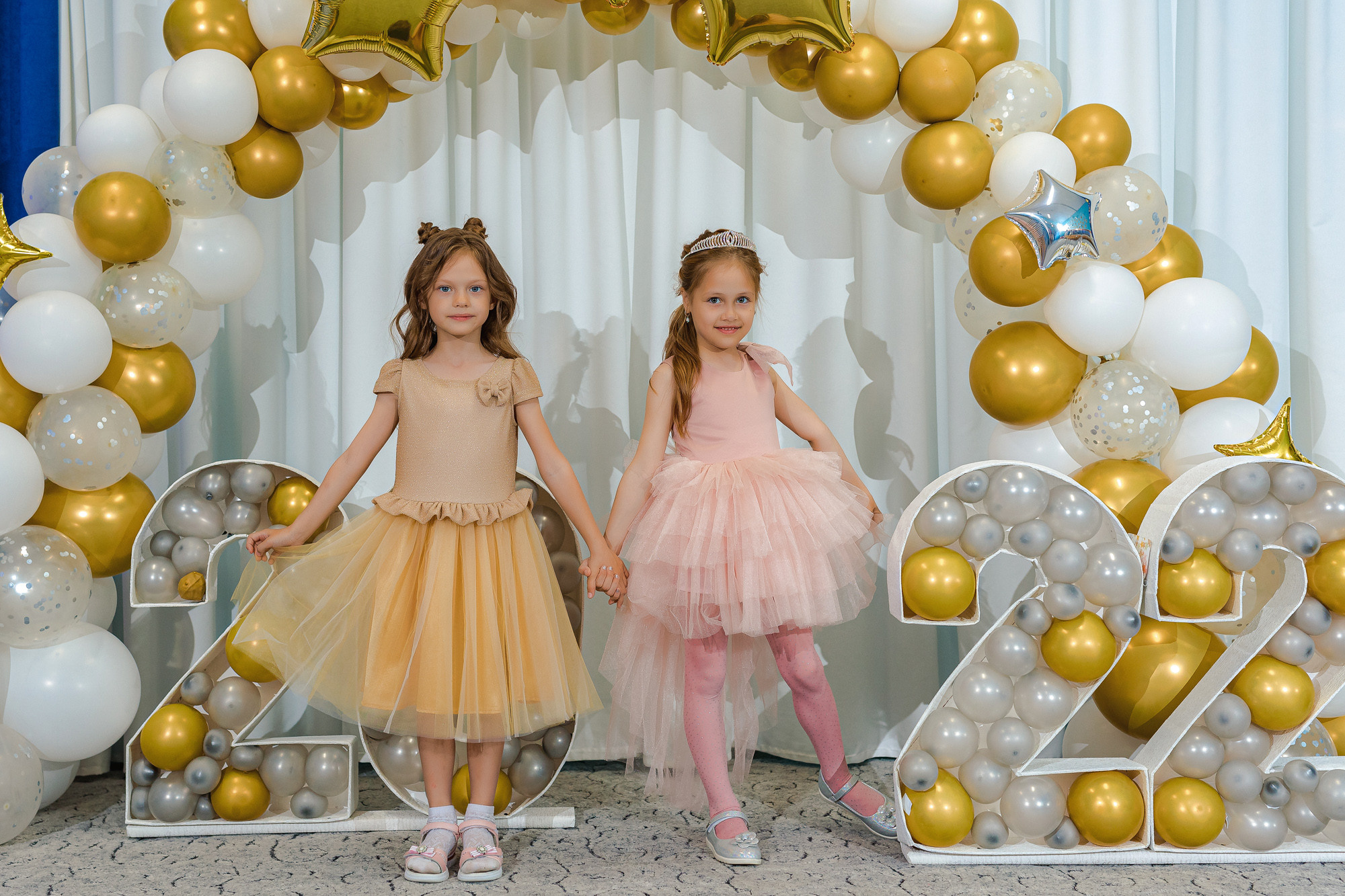 Фотограф на выпускной садик, школа, 1 сентября. Свадебный репортажный и фуд фотограф в Барнауле Гайфулин Виталий