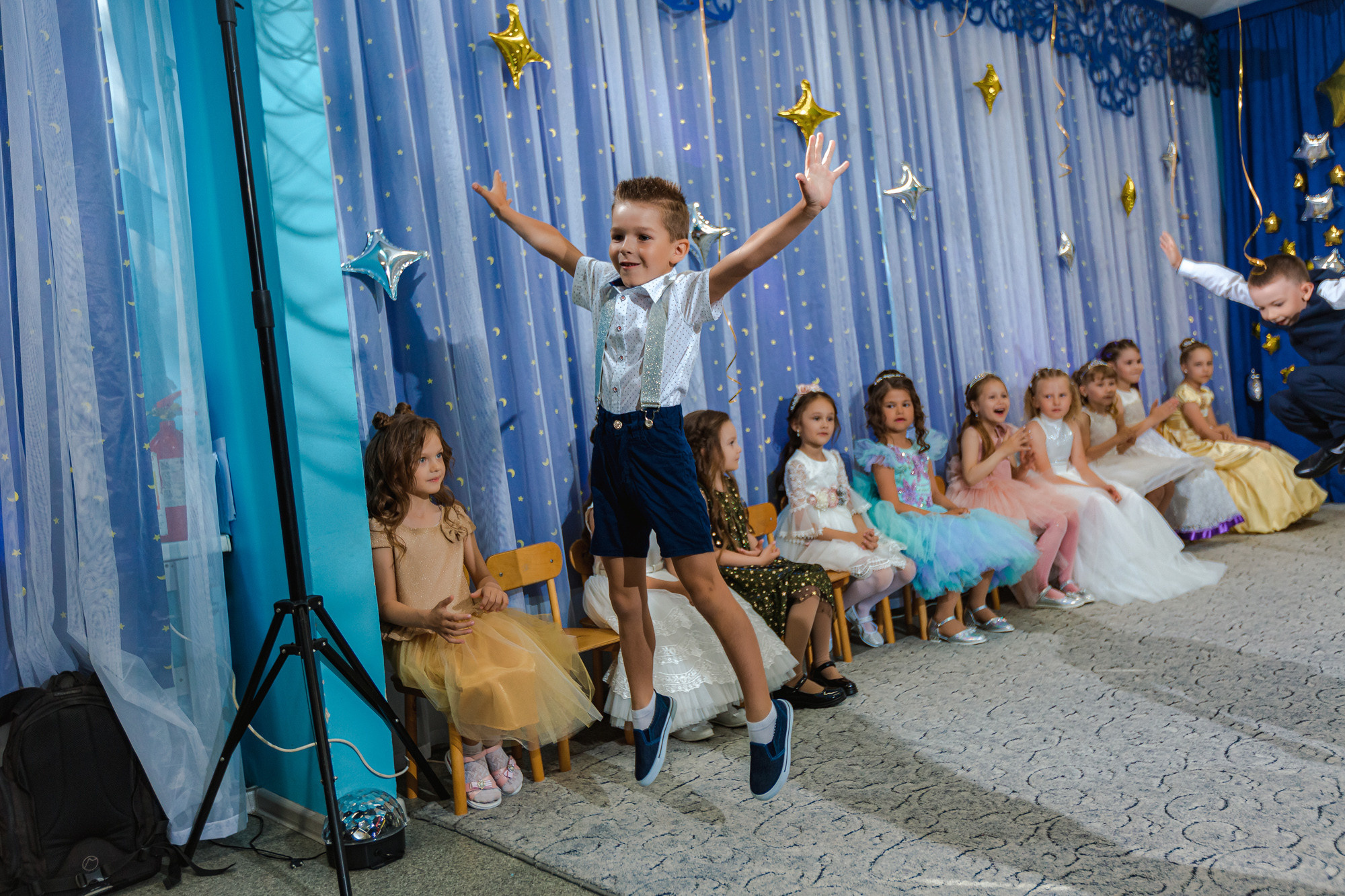 Фотограф на выпускной садик, школа, 1 сентября. Свадебный репортажный и фуд фотограф в Барнауле Гайфулин Виталий
