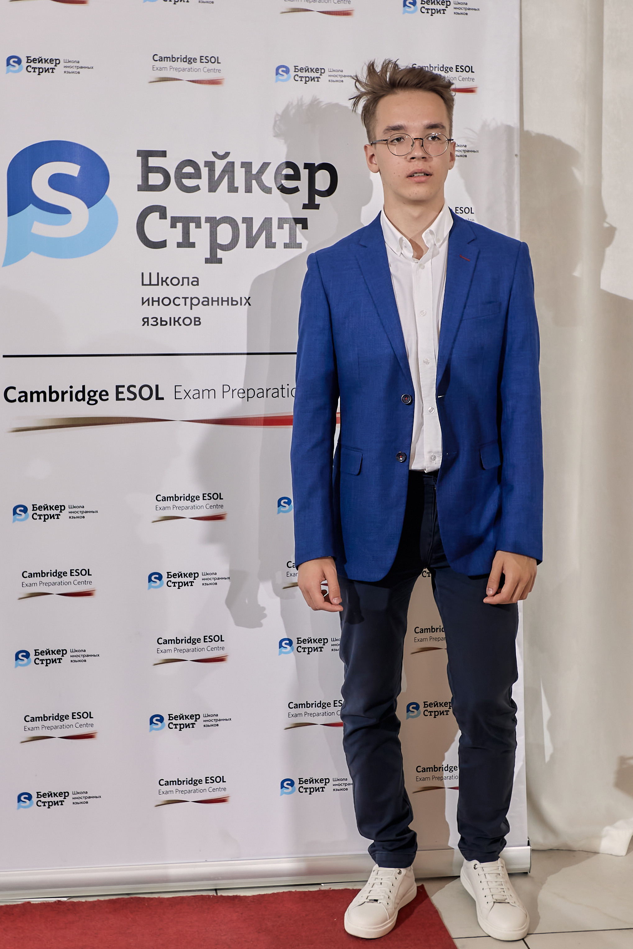 Фотограф на выпускной. Свадебный репортажный и фуд фотограф в Барнауле Гайфулин Виталий