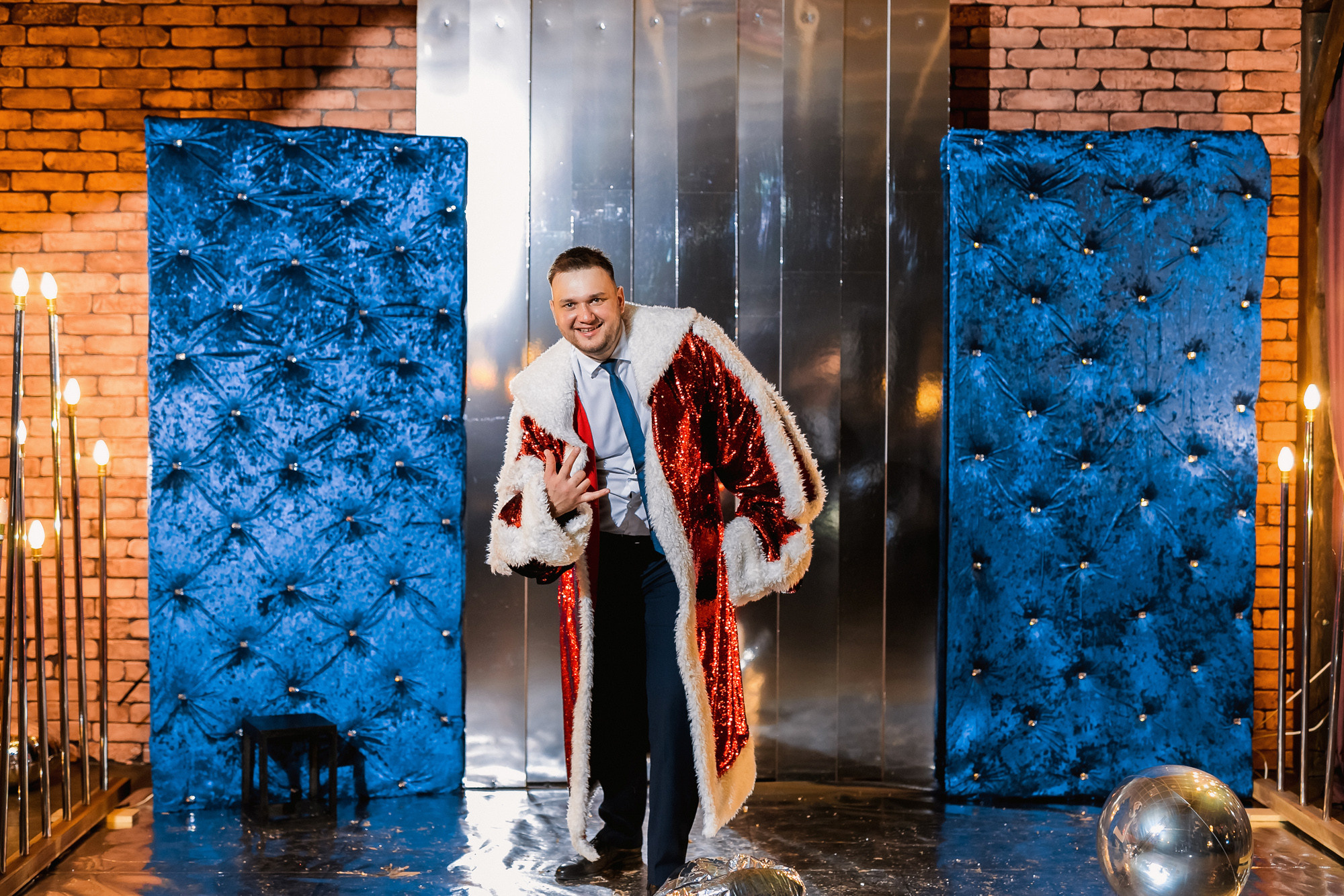 Новогодний корпоратив 300+чел СовкомБанк. Свадебный репортажный и фуд фотограф в Барнауле Гайфулин Виталий