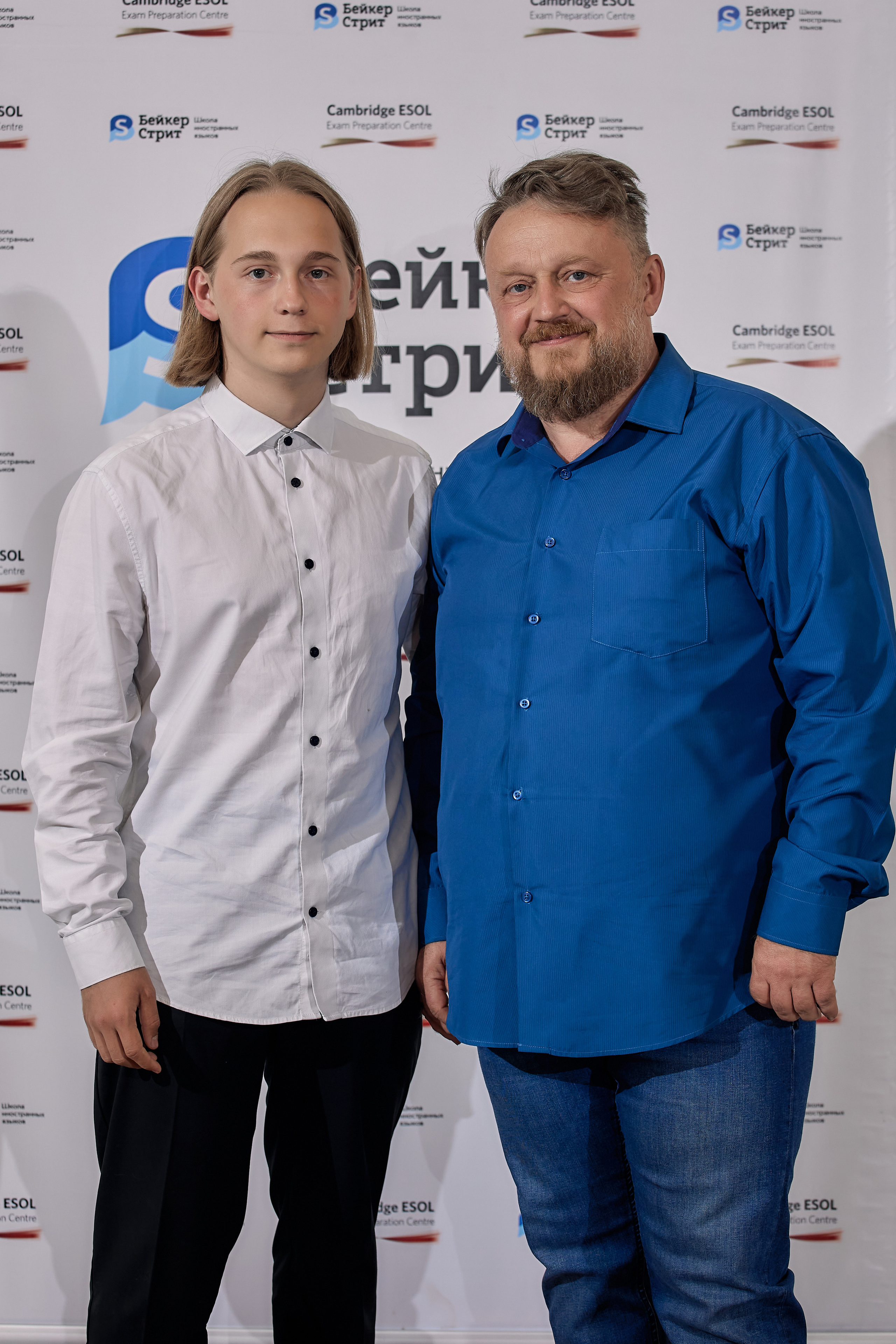 Фотограф на выпускной. Свадебный репортажный и фуд фотограф в Барнауле Гайфулин Виталий