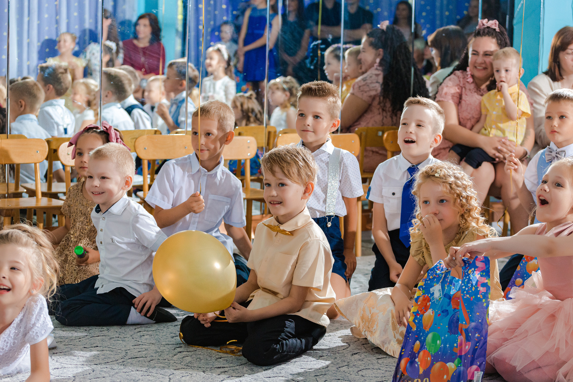 Фотограф на выпускной садик, школа, 1 сентября. Свадебный репортажный и фуд фотограф в Барнауле Гайфулин Виталий