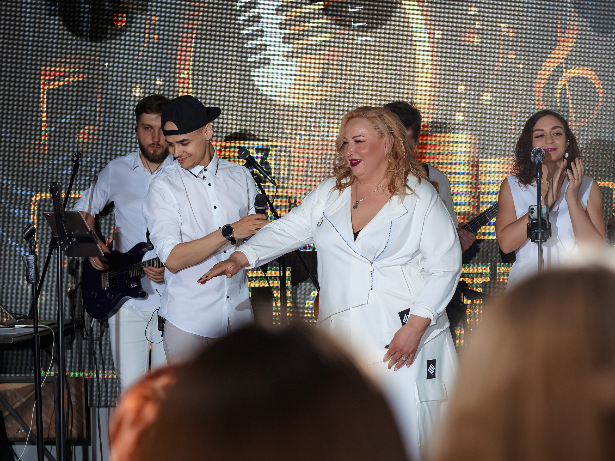 Фотограф на мероприятие. Свадебный репортажный и фуд фотограф в Барнауле Гайфулин Виталий