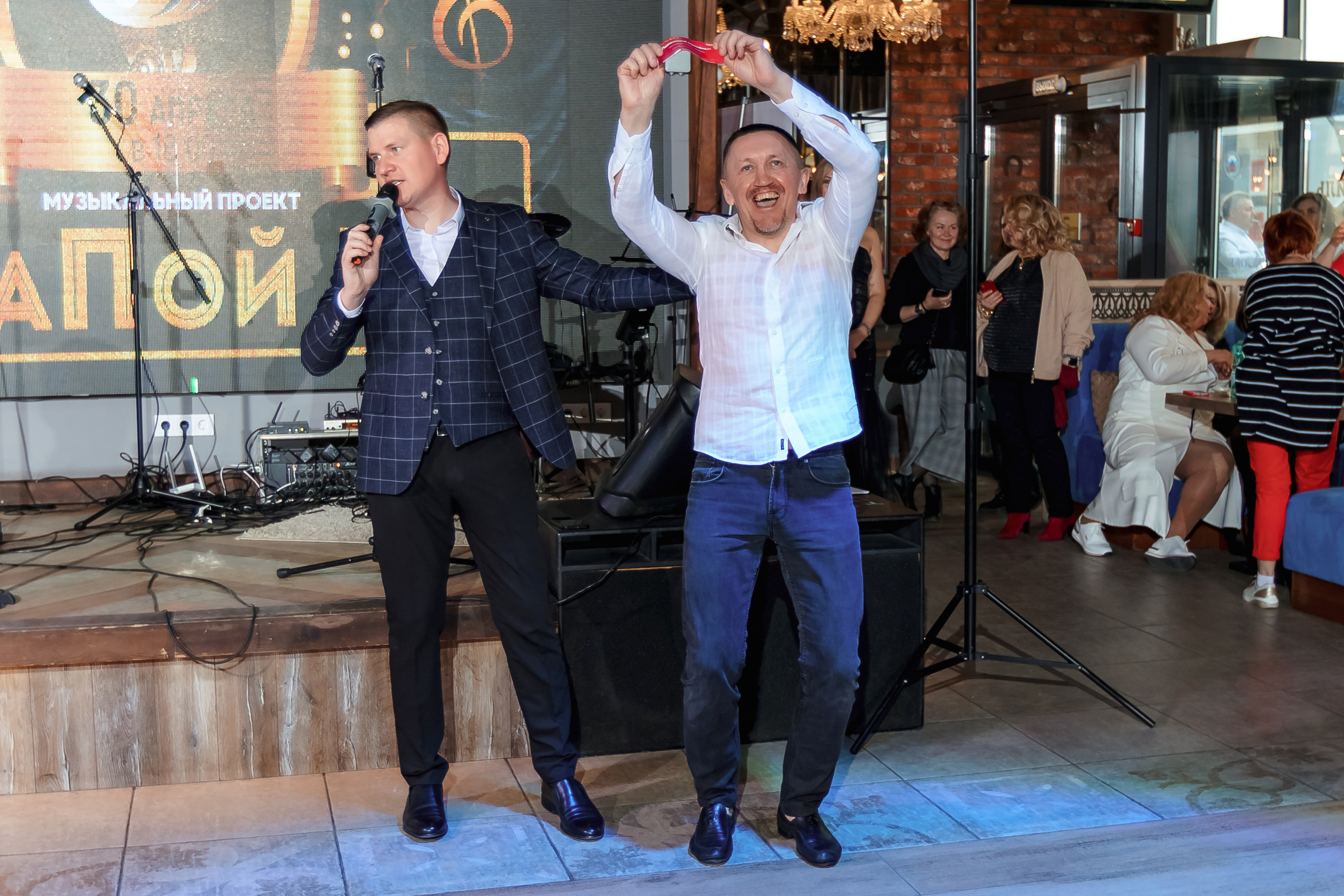 Фотограф на мероприятие. Свадебный репортажный и фуд фотограф в Барнауле Гайфулин Виталий