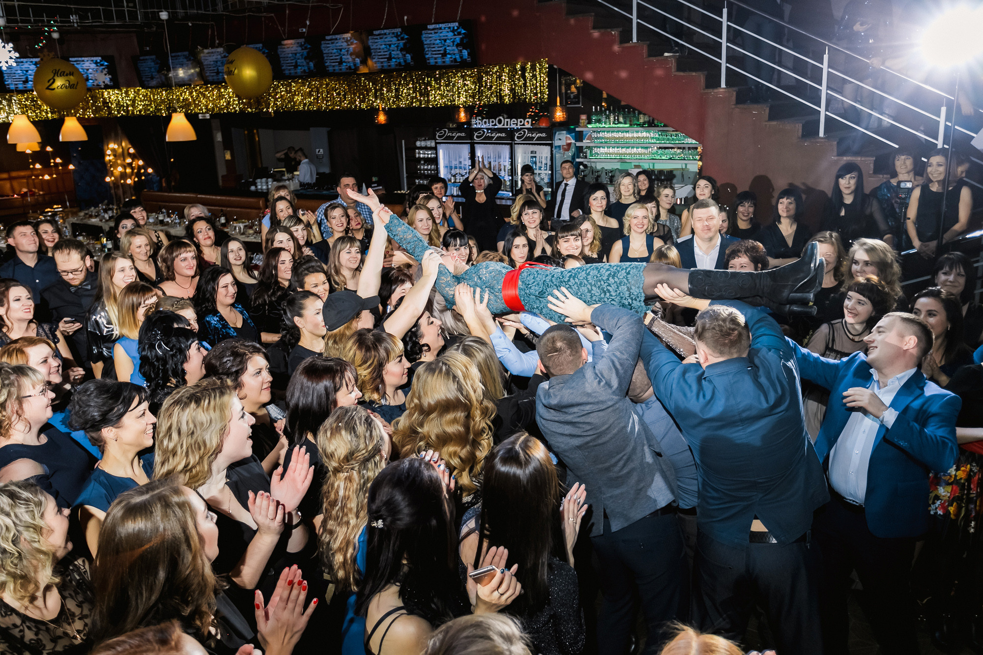 Новогодний корпоратив 300+чел СовкомБанк. Свадебный репортажный и фуд фотограф в Барнауле Гайфулин Виталий