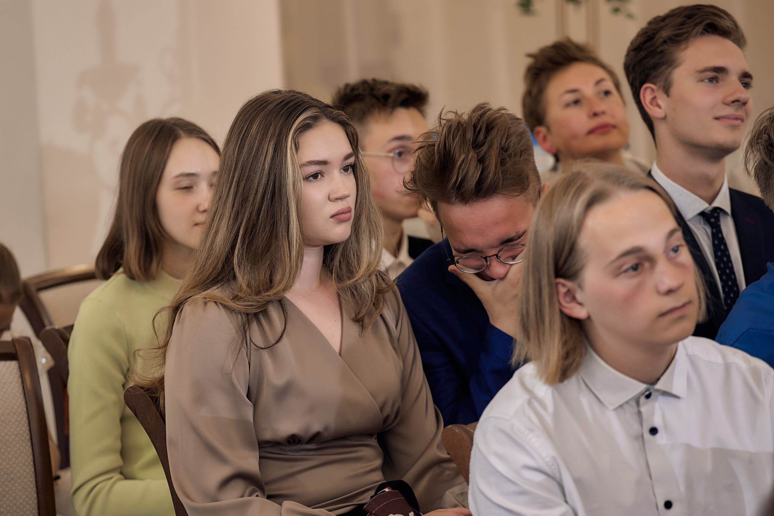 Фотограф на выпускной. Свадебный репортажный и фуд фотограф в Барнауле Гайфулин Виталий