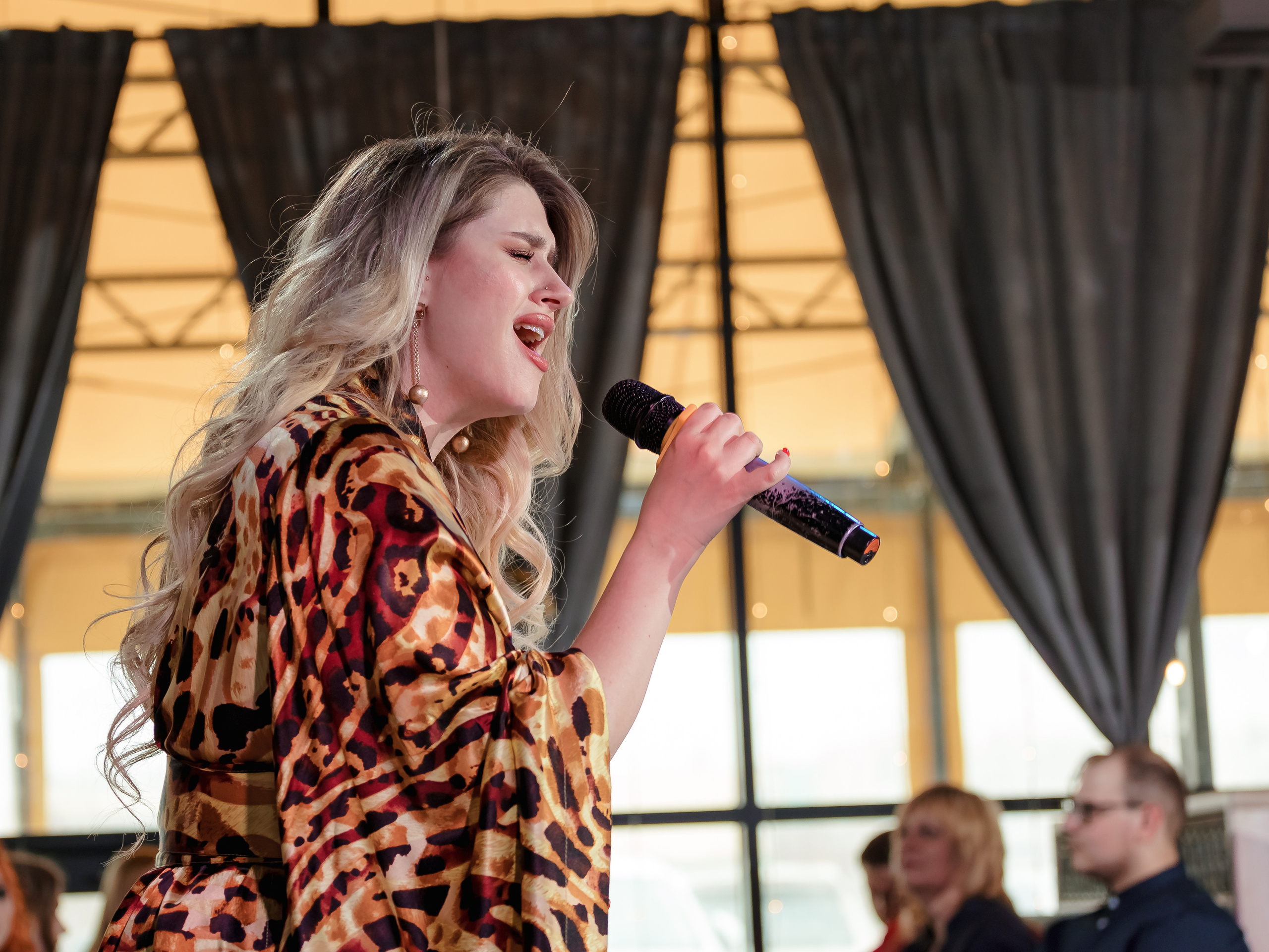 Фотограф на мероприятие. Свадебный репортажный и фуд фотограф в Барнауле Гайфулин Виталий