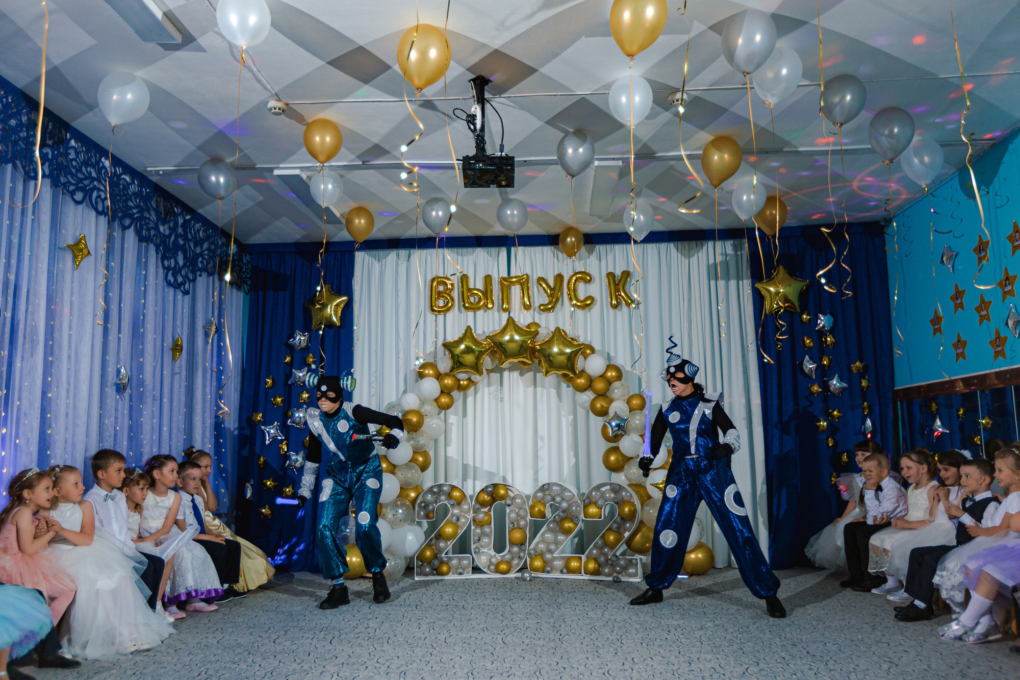 Фотограф на выпускной садик, школа, 1 сентября. Свадебный репортажный и фуд фотограф в Барнауле Гайфулин Виталий