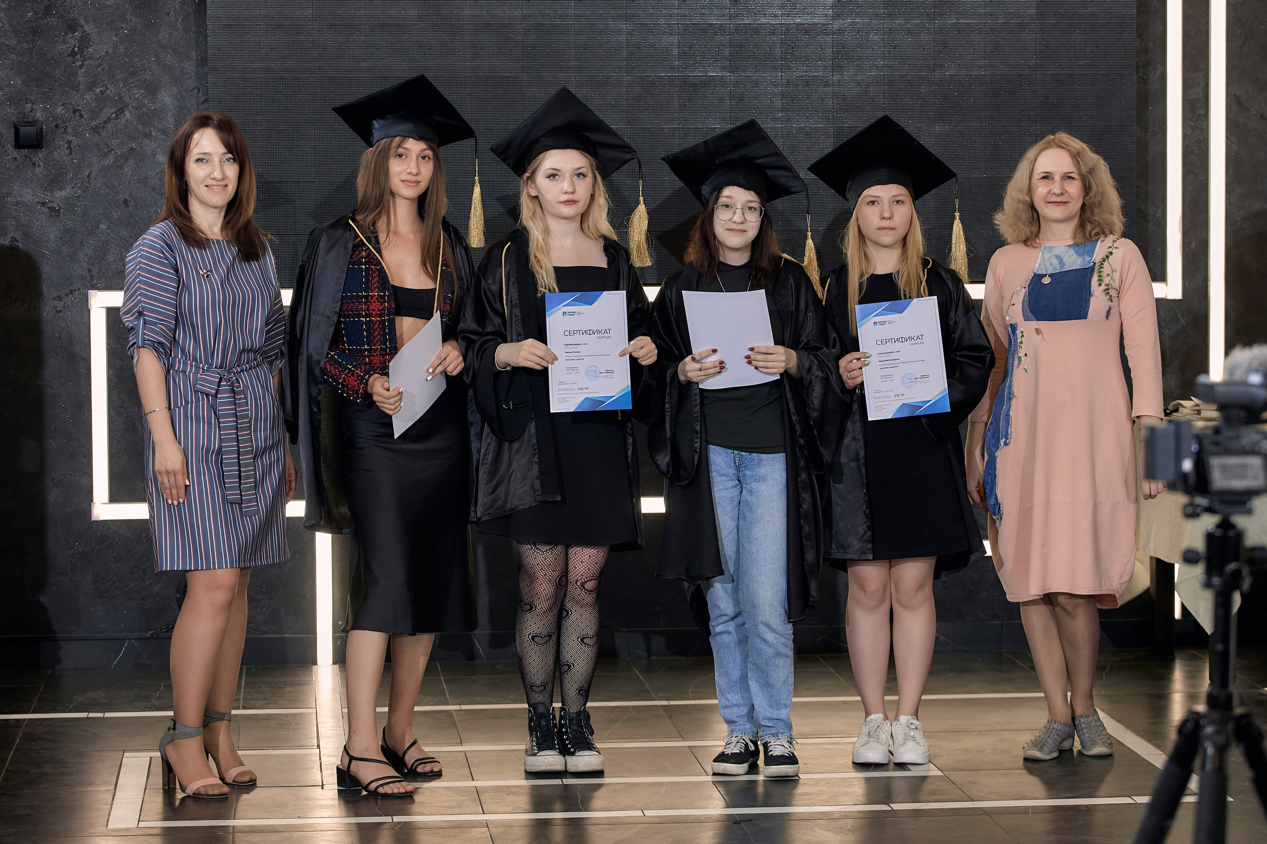 Фотограф на выпускной. Свадебный репортажный и фуд фотограф в Барнауле Гайфулин Виталий