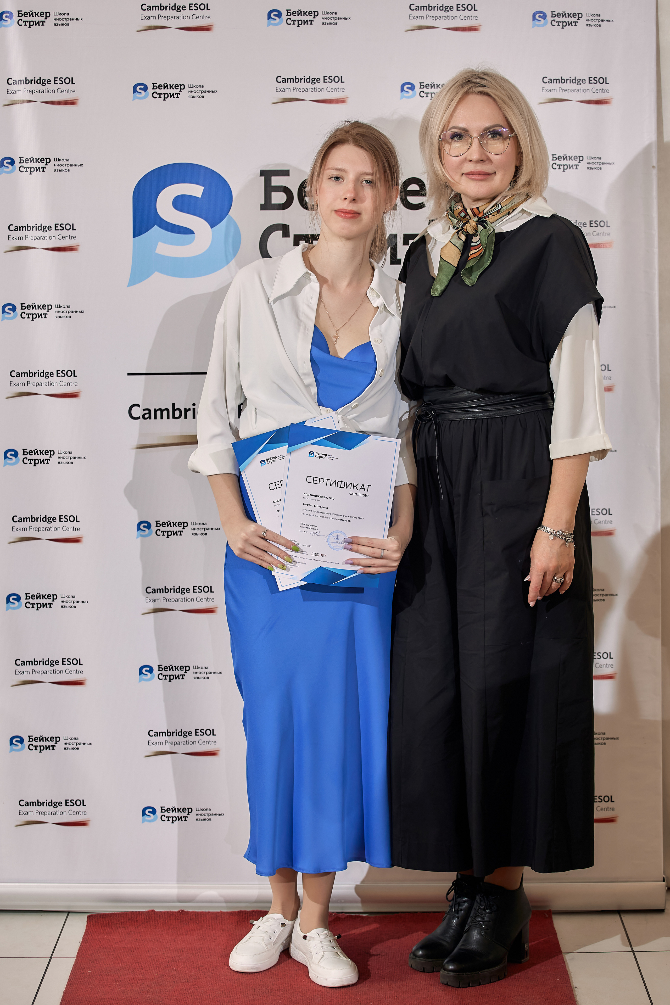 Фотограф на выпускной. Свадебный репортажный и фуд фотограф в Барнауле Гайфулин Виталий