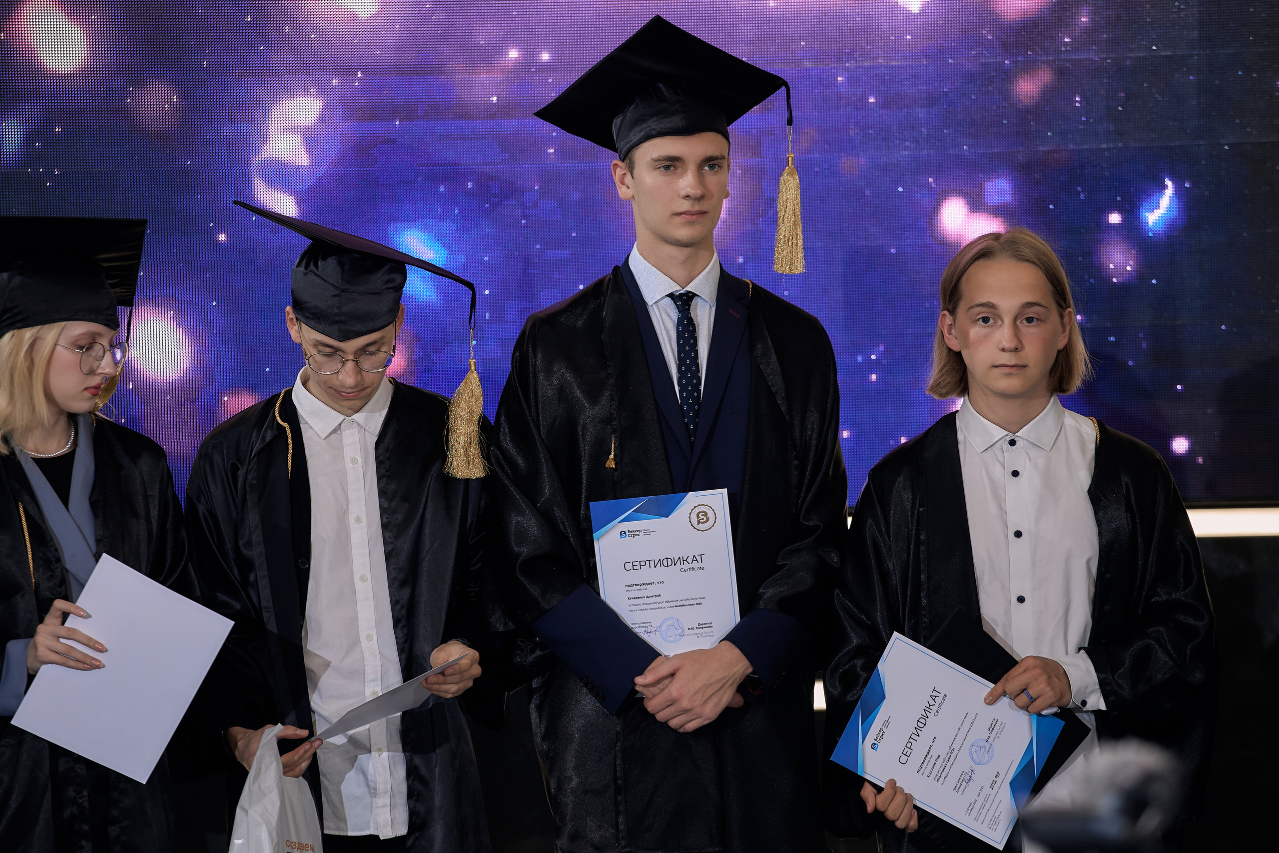 Фотограф на выпускной. Свадебный репортажный и фуд фотограф в Барнауле Гайфулин Виталий