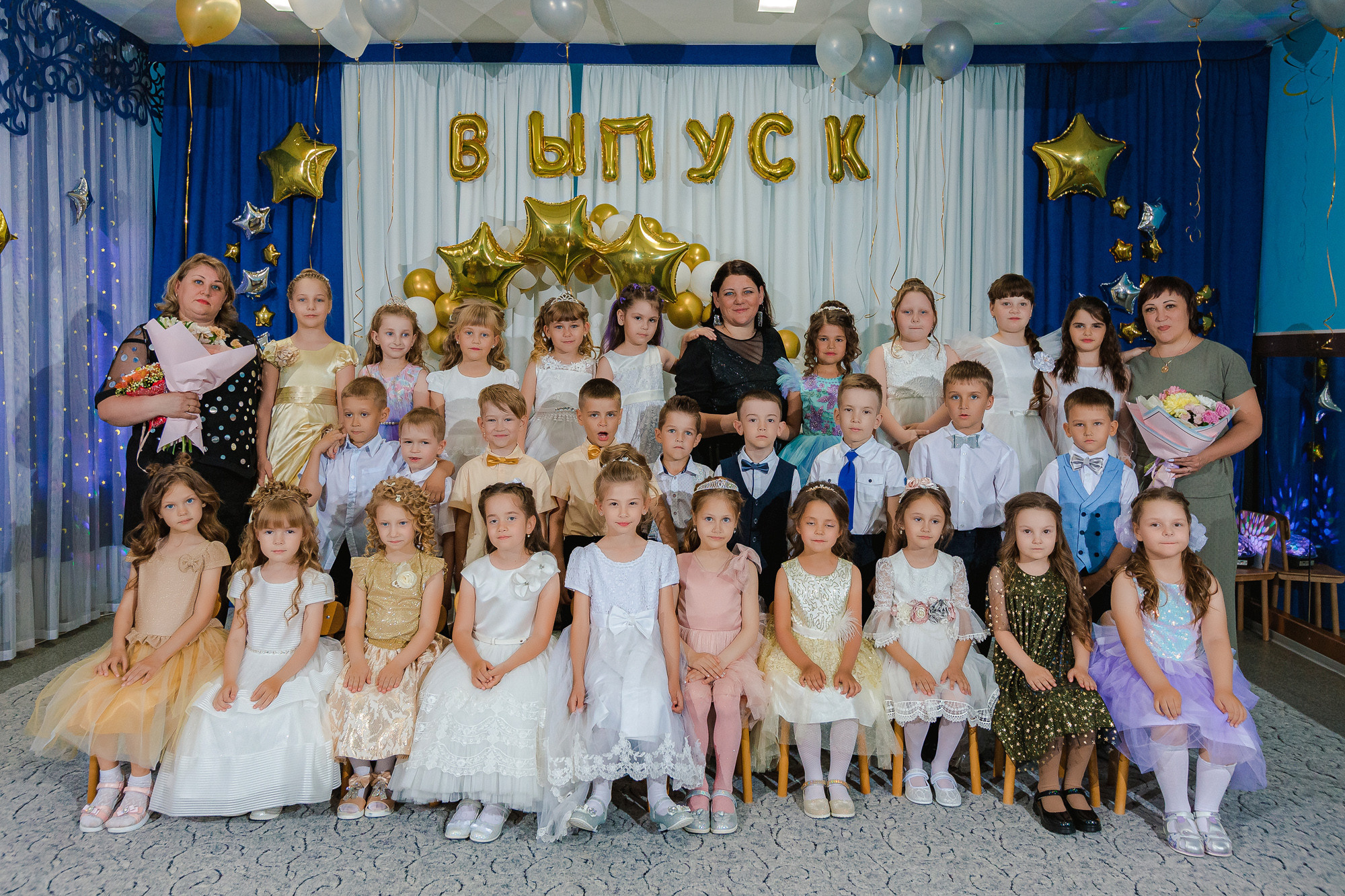 Фотограф на выпускной садик, школа, 1 сентября. Свадебный репортажный и фуд фотограф в Барнауле Гайфулин Виталий