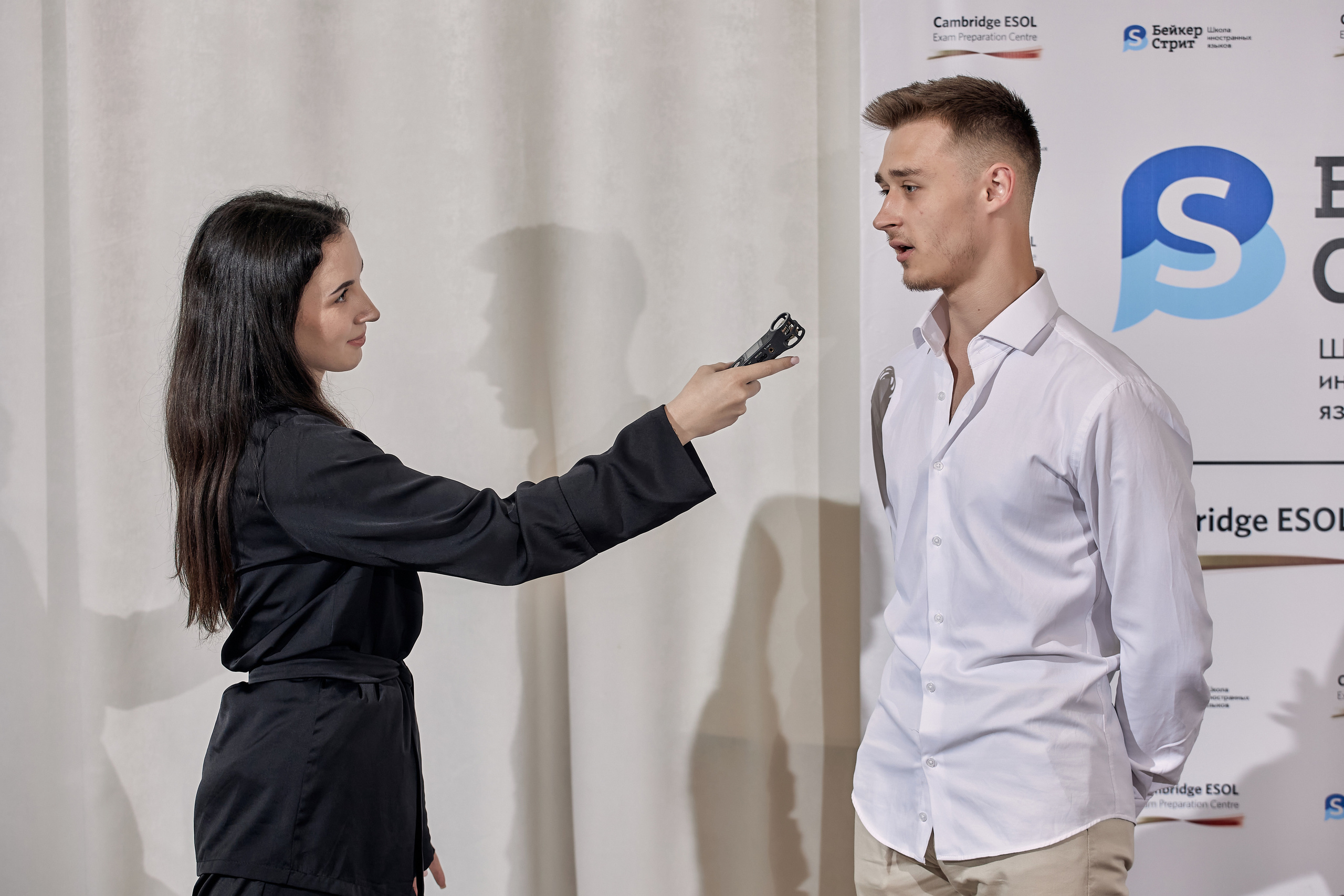 Фотограф на выпускной. Свадебный репортажный и фуд фотограф в Барнауле Гайфулин Виталий