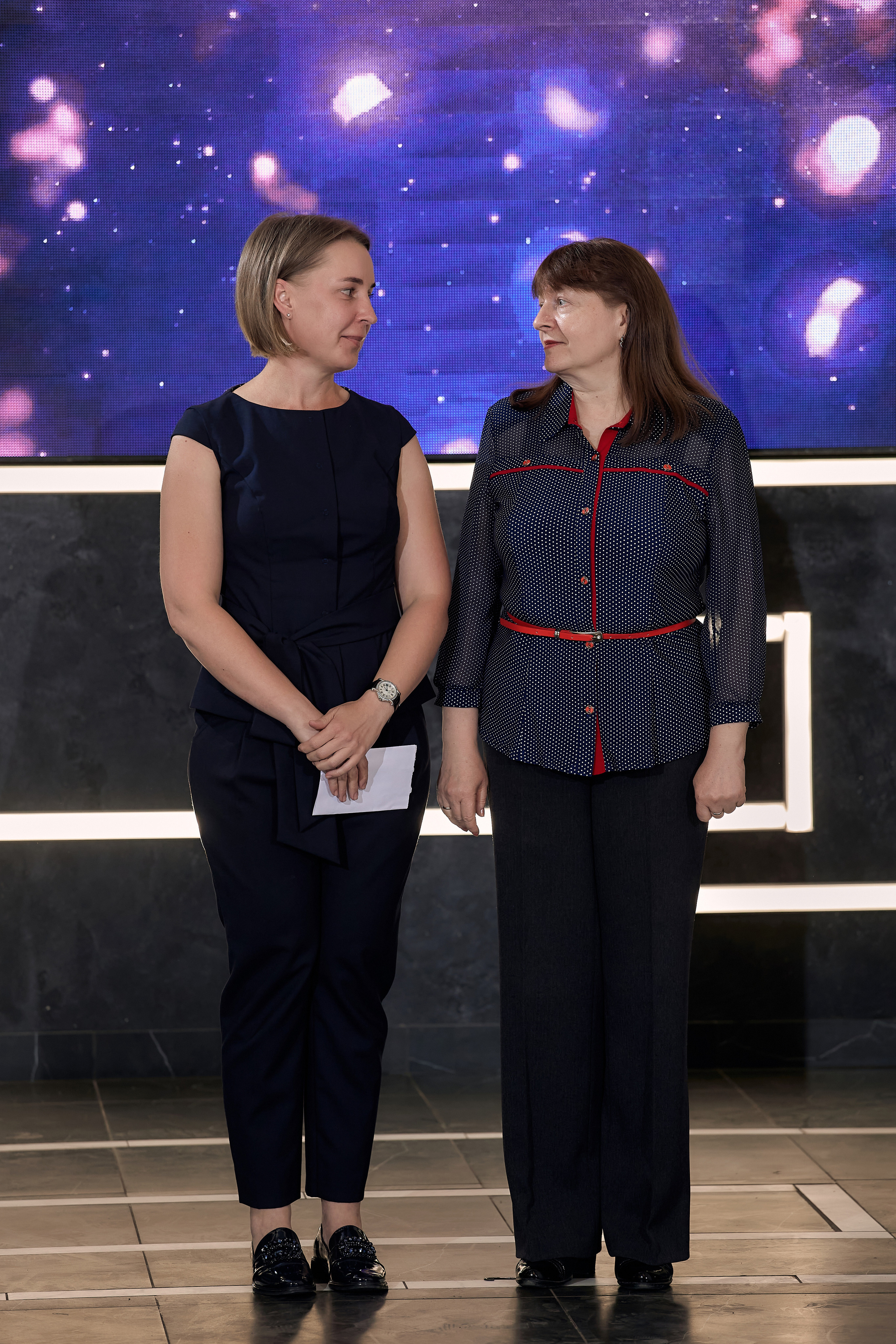 Фотограф на выпускной. Свадебный репортажный и фуд фотограф в Барнауле Гайфулин Виталий