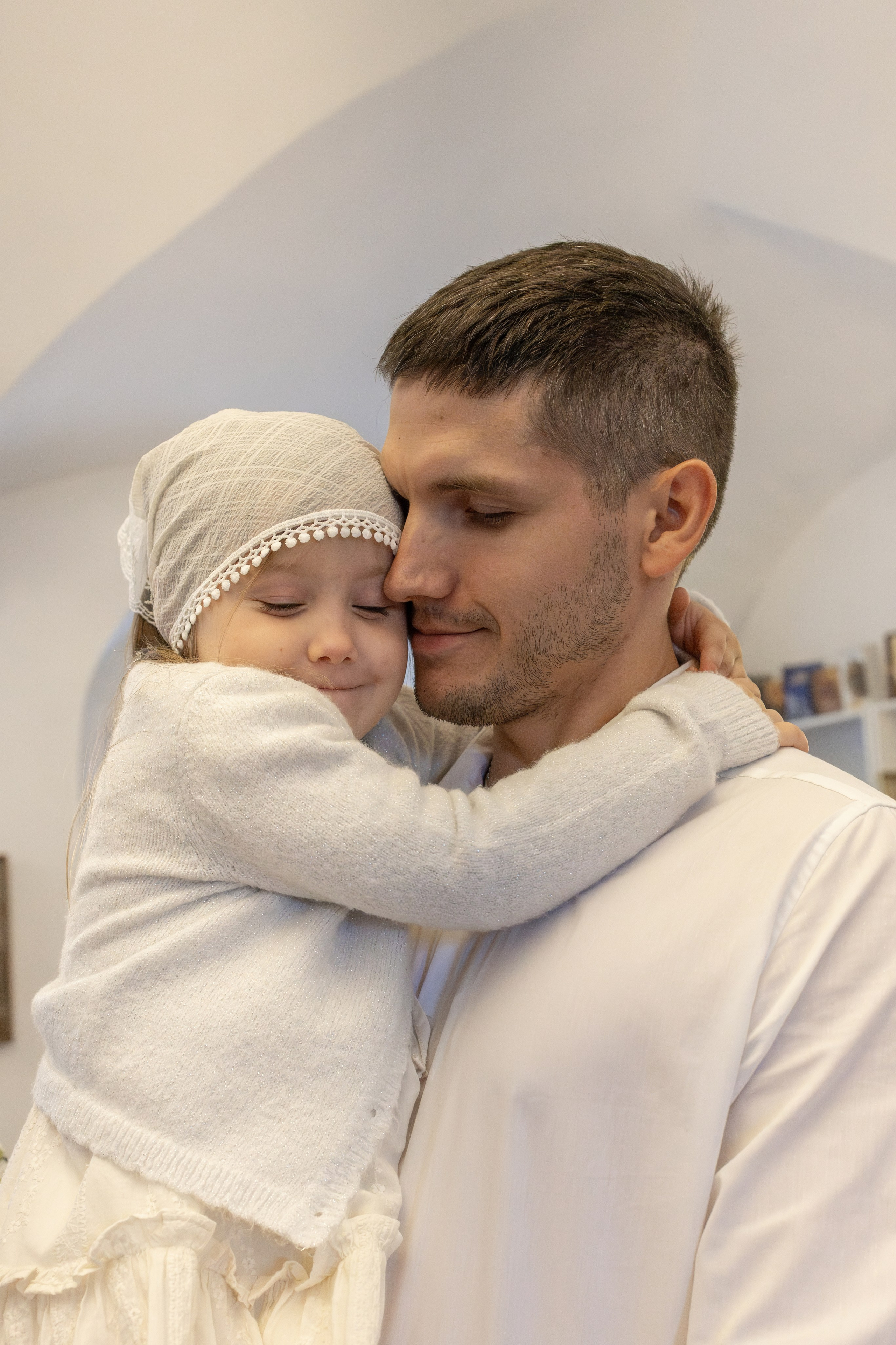 Таинство Крещения Степана в храме Воскресения Христова, с. Трубино (Калужская обл.). Надежда Стар семейный и церковный фотограф в Жукове и Калужской области