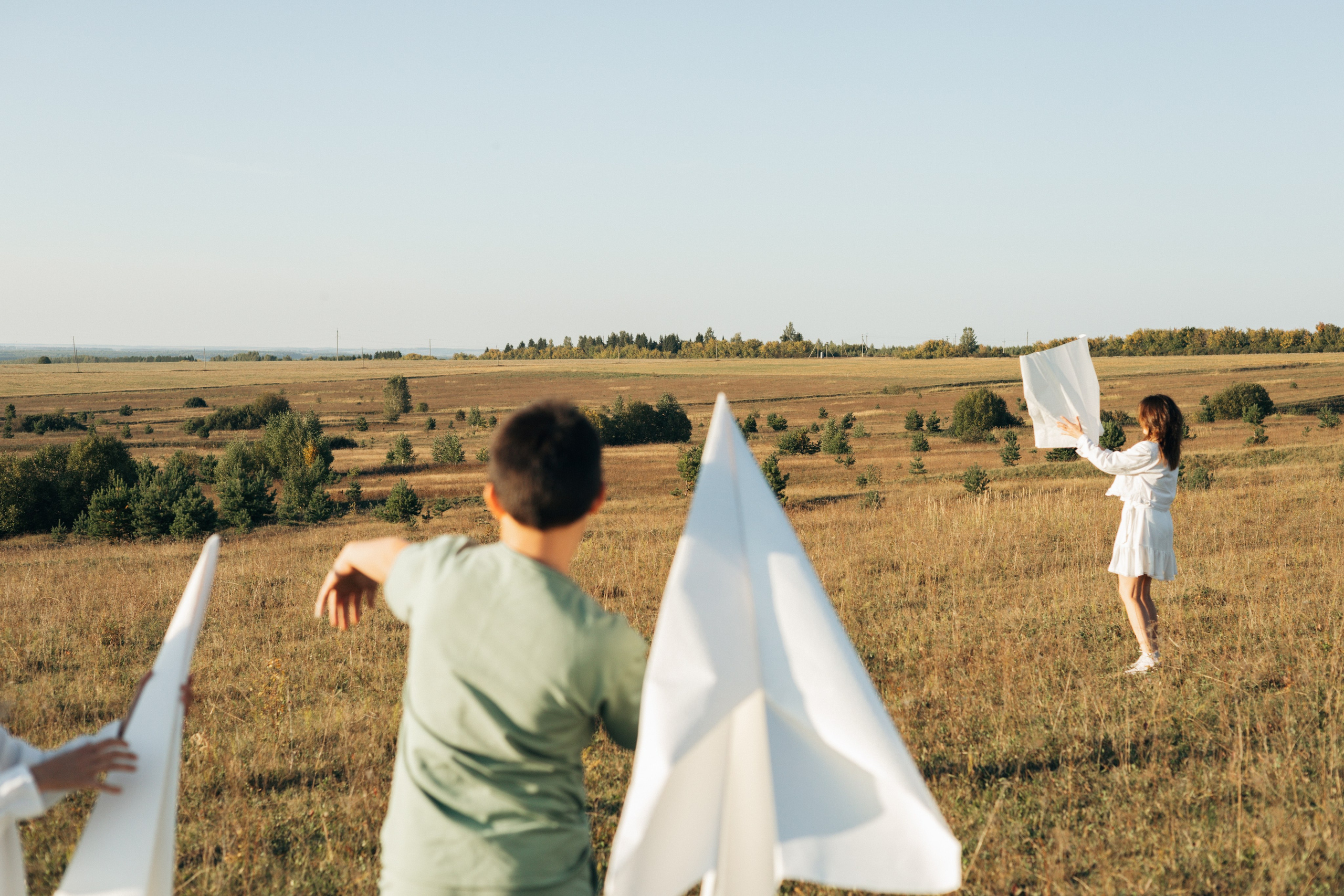 Юля, Илья, Полина, Сергей. Ваш фотограф