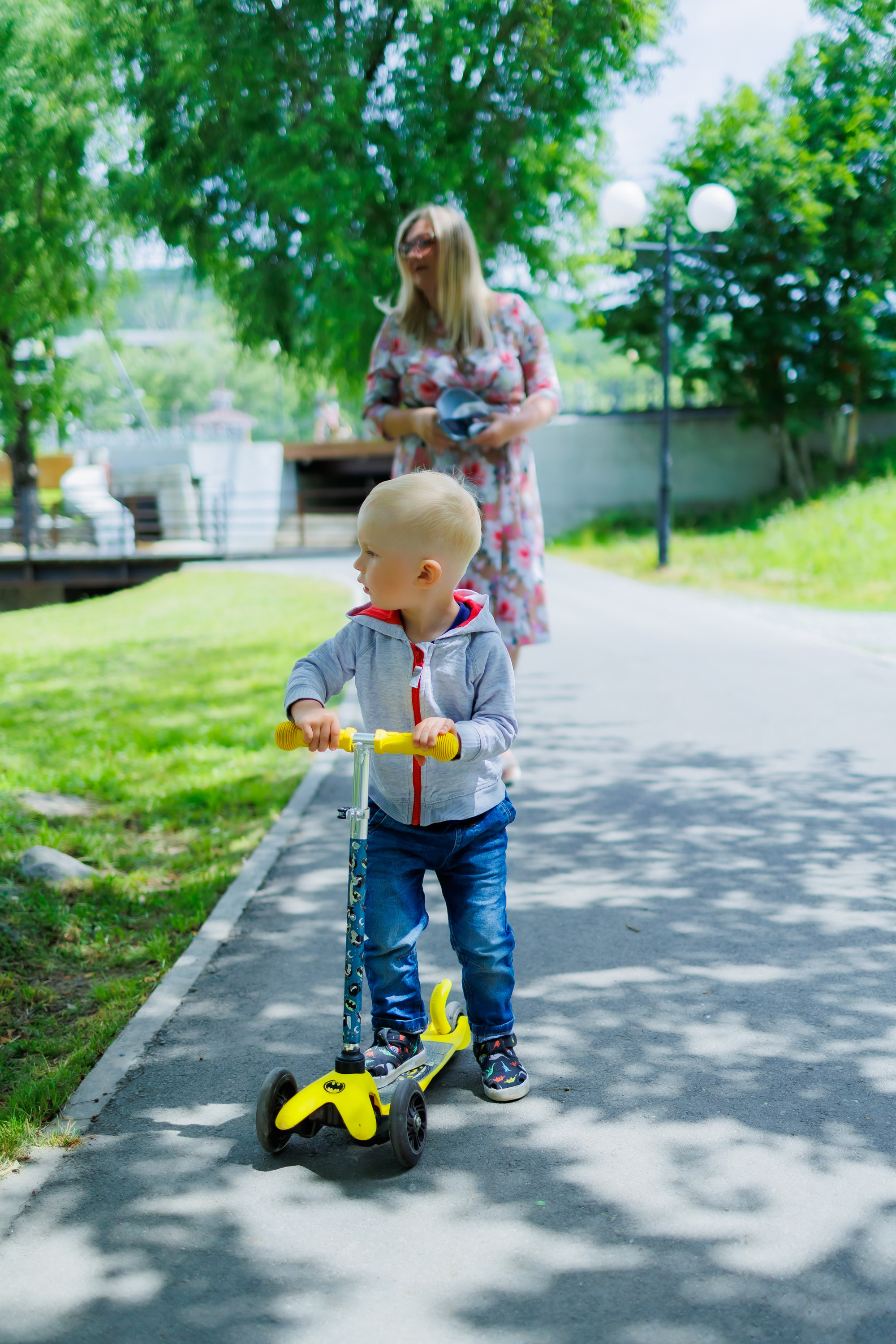 Семейная прогулка по парку. Свадебный, семейный и репортажный фотограф в Южно-Сахалинске Артур Петросян