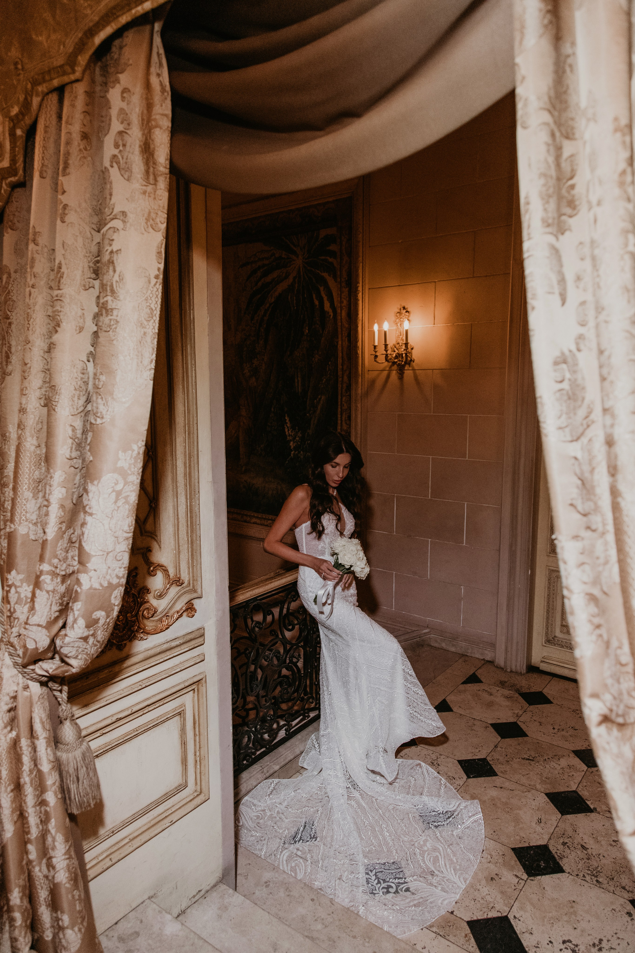 Свадебная фотосессия Амины и Антона в ресторане «Турандот». Фотограф Александра Сыщенко