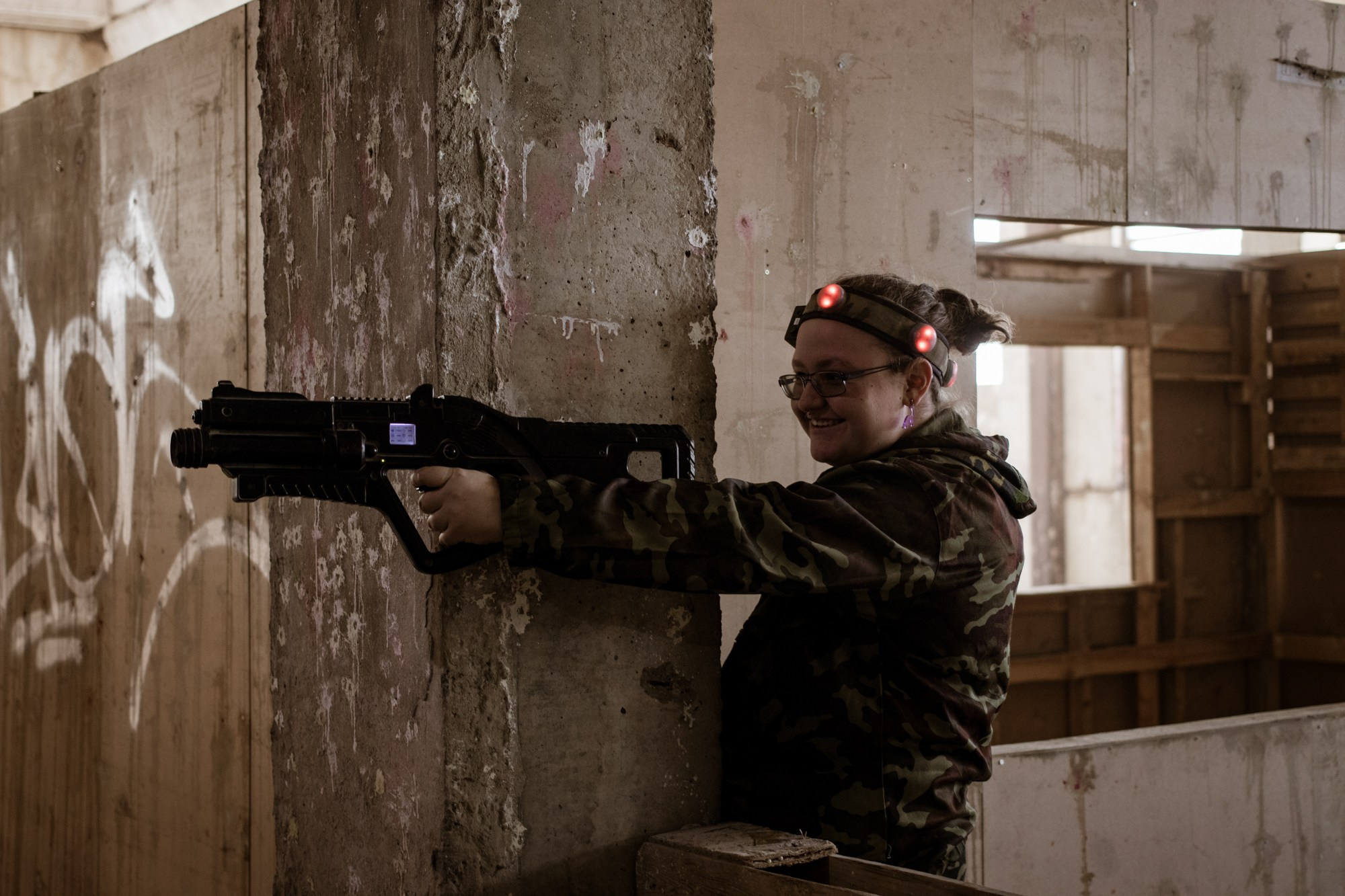 Лазертаг на заводе ЗИП. Репортажный, промышленный и маркетплейс-фотограф Дмитрий Чернат