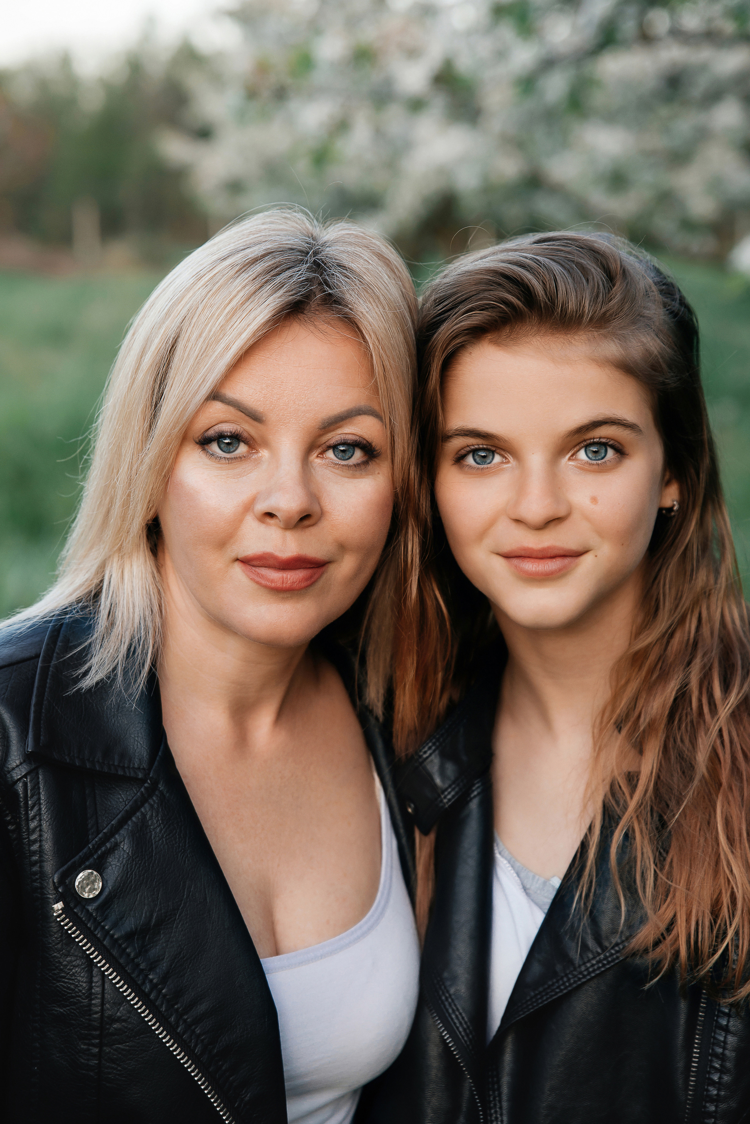 Фотосессия Светланы и Виктории. Любовь Федоряева — фотограф в Симферополе и в Крыму