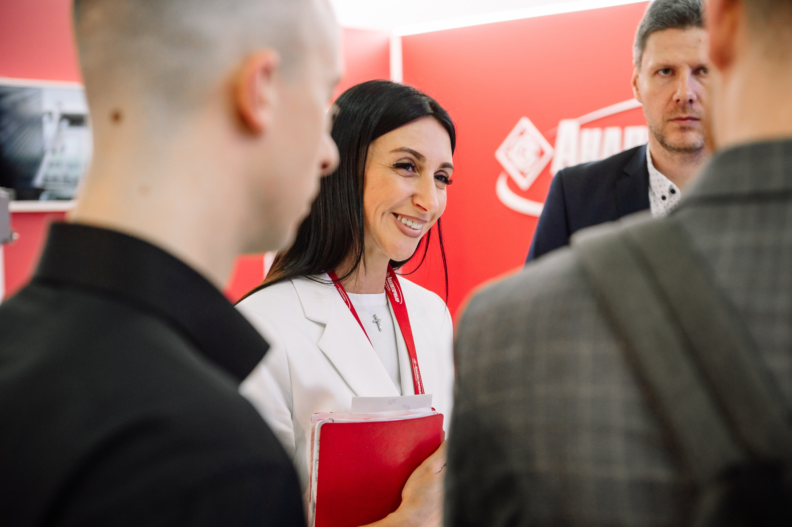 Аналитприбор на выставке Нефтегаз-24. Репортажный фотограф в Москве и по всему миру Степанова Юлия