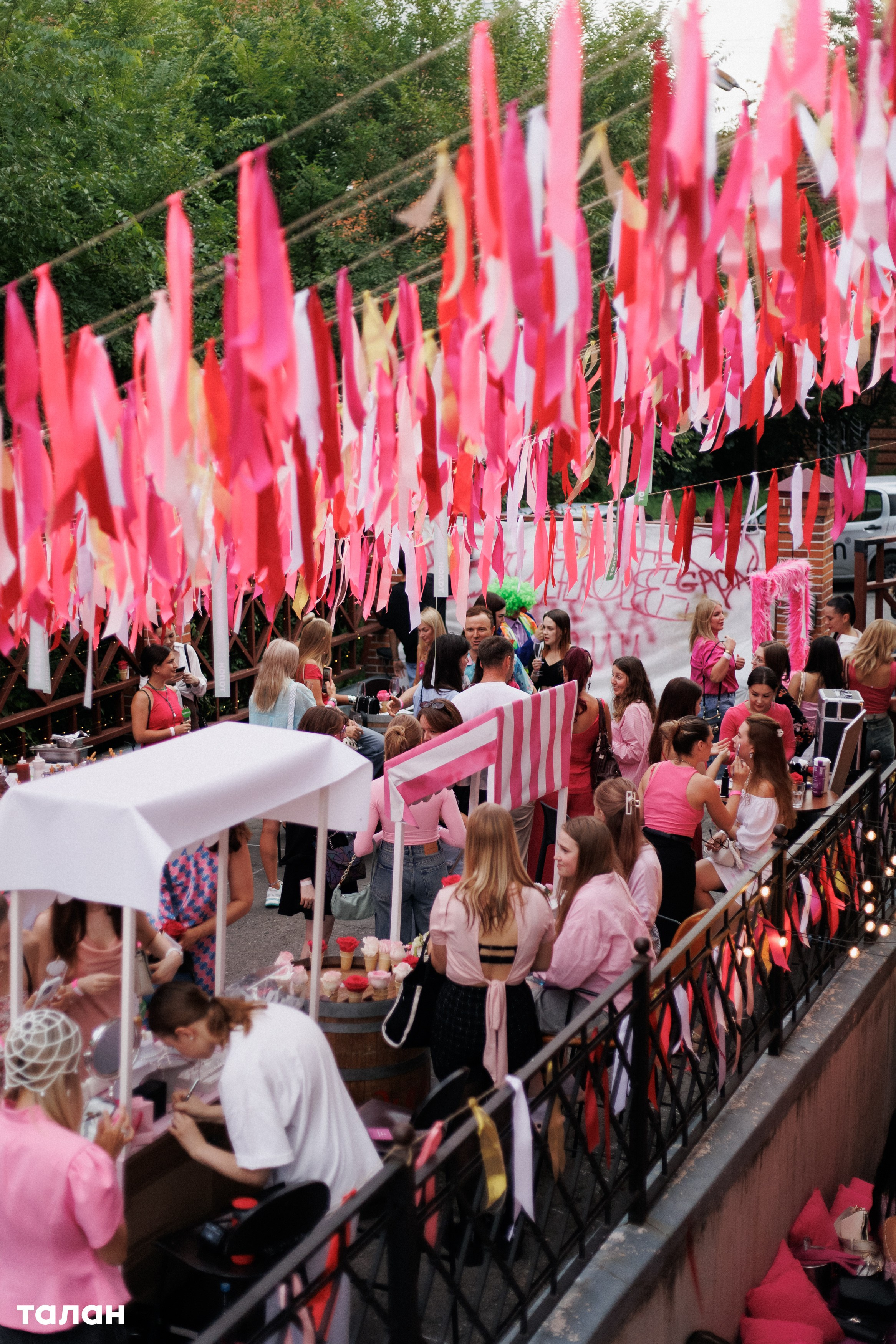 ВИНОТЕКА [бар+магаз] — BIRTHDAY PARTY. СВОИ. ФОТООТЧЕТЫ-СОБЫТИЯ-МЕСТА