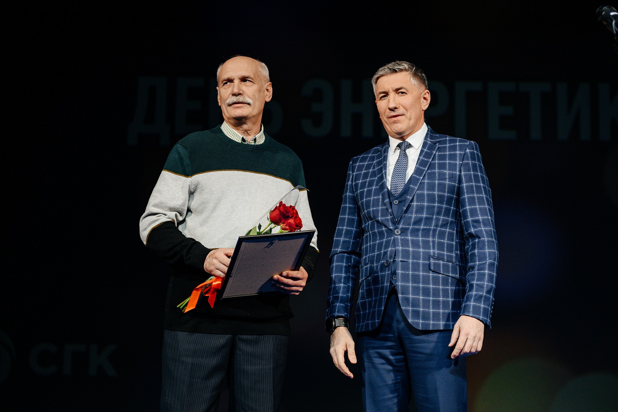 Торжественное награждение Сибирской генерирующей компании. Свадебный и репортажный фотограф Никита Сницарев в Барнауле