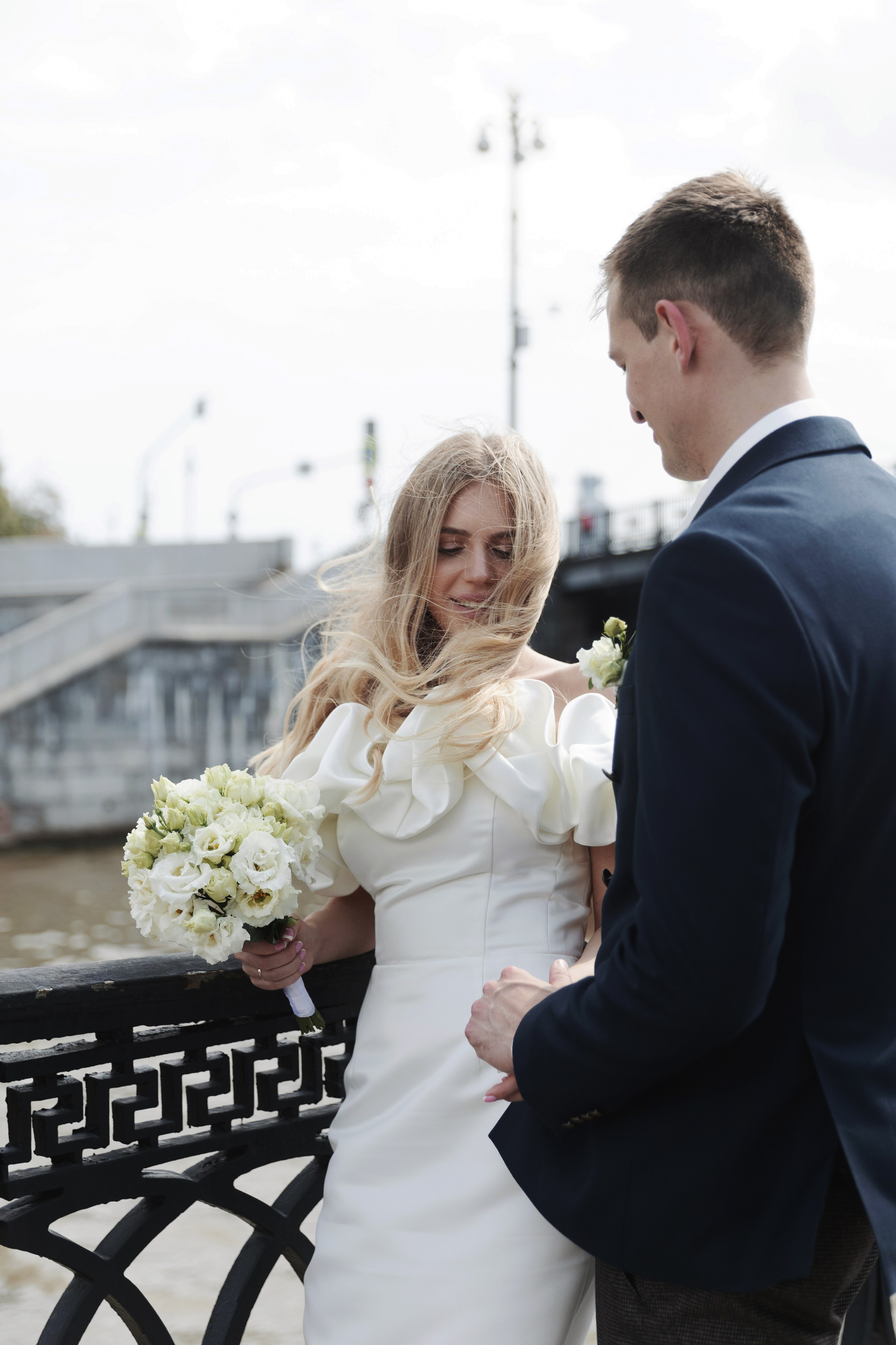 Свадебная фотосессия на Котельнической набережной и в парке Царицыно, Роспись в Шипиловском ЗАГСе. Свадебный фотограф Москва Анастасия Храмова