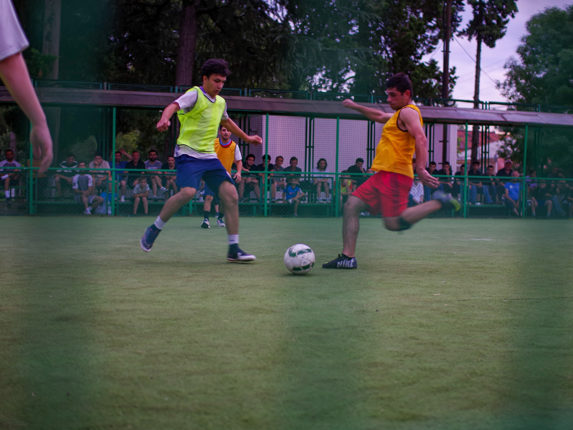 Футбол в Сенаки. Портретный фотограф Денис Милютин