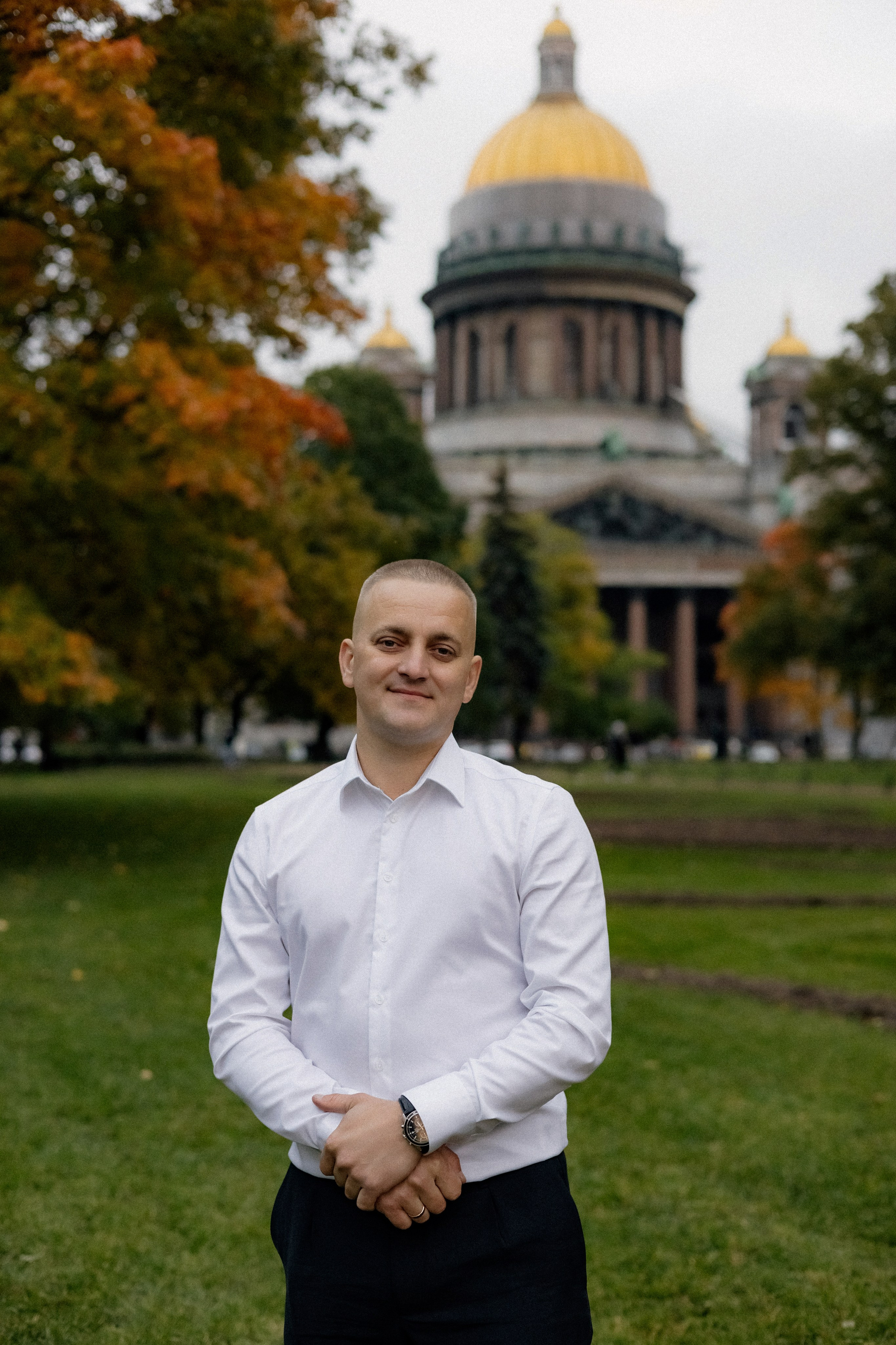 Свадебная прогулка у Исаакия. Свадебный фотограф в Санкт-Петербурге Ксения Кобышева
