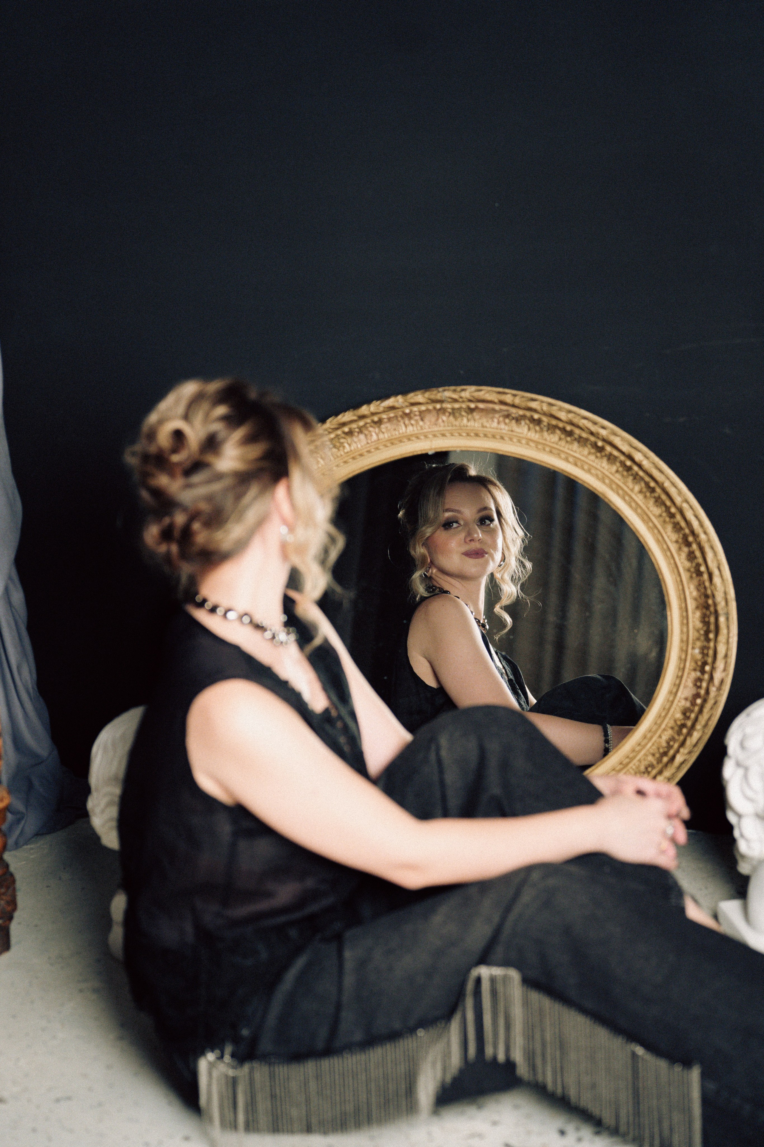 НОВОГОДНЯЯ ФОТОСЕСИИЯ В СТУДИИ ДЛЯ ДЕВУШКИ И ПРОГУЛКА ПО ЧЕРНЫШЕВСКОЙ. Профессиональный фотограф, Санкт-Петербург — Виктория Богомолова